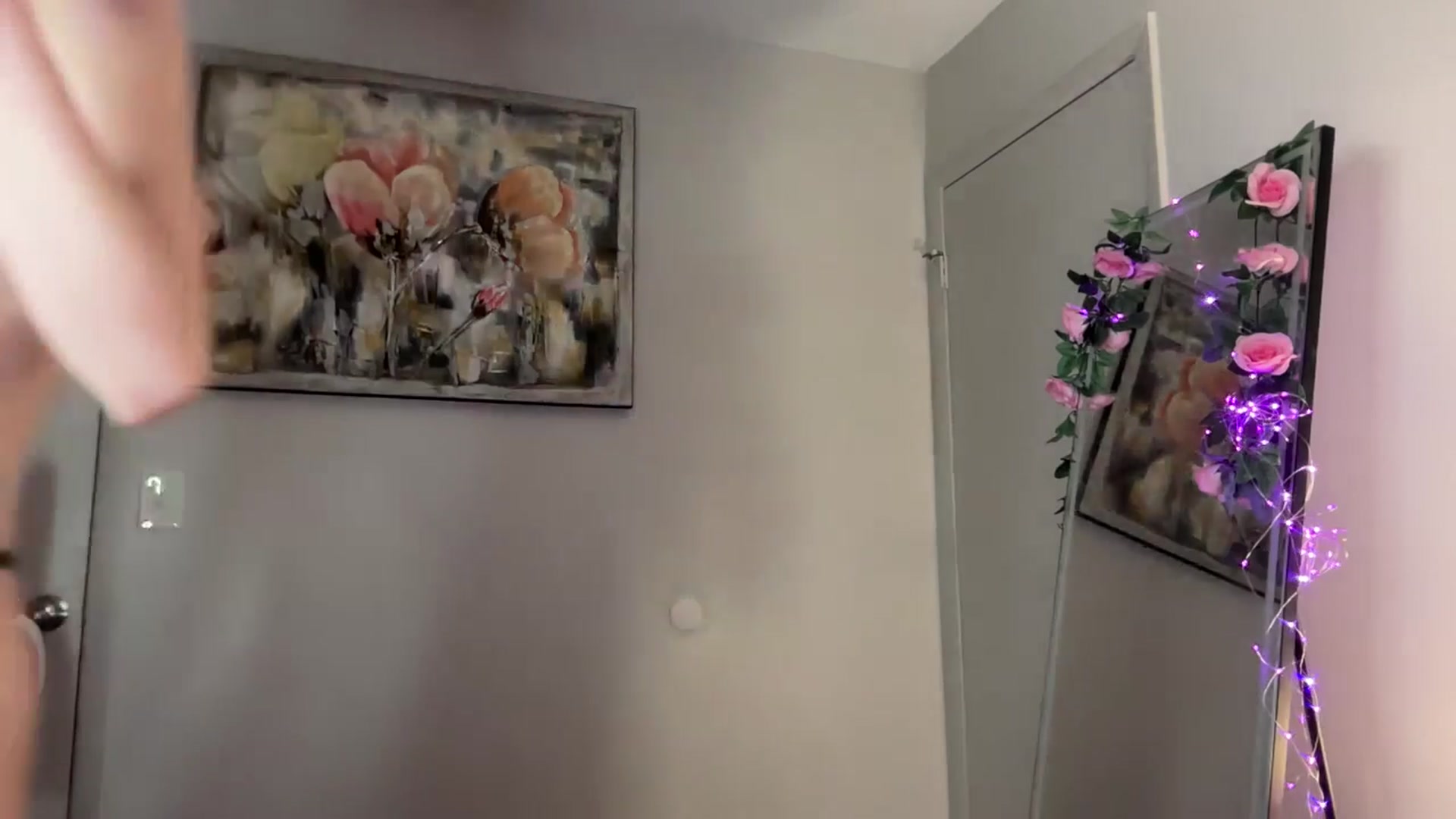 Gallery image thumbnail from StellaRose's myfreecams stream on, 11/14/2025, 04:14 image 18 of 20