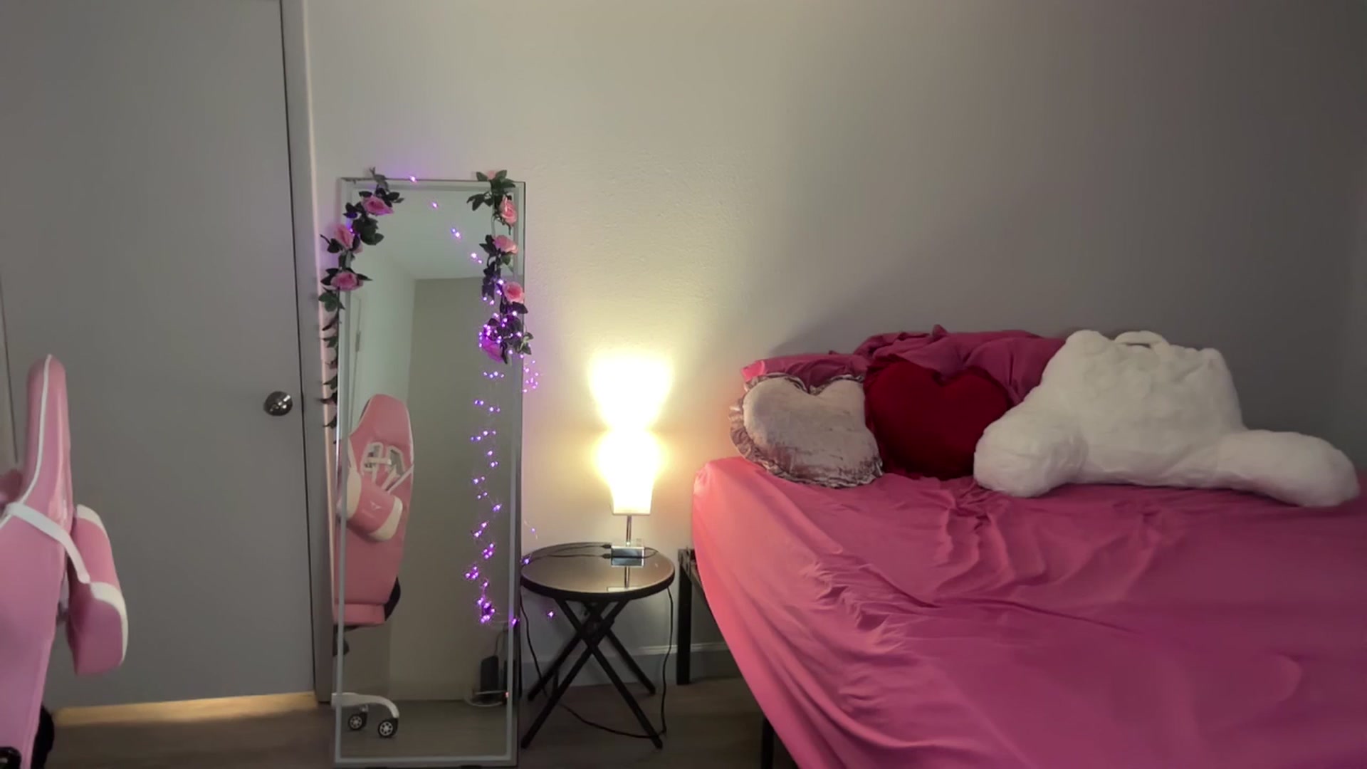 Gallery image thumbnail from StellaRose's myfreecams stream on, 11/27/2025, 24:23 image 20 of 20