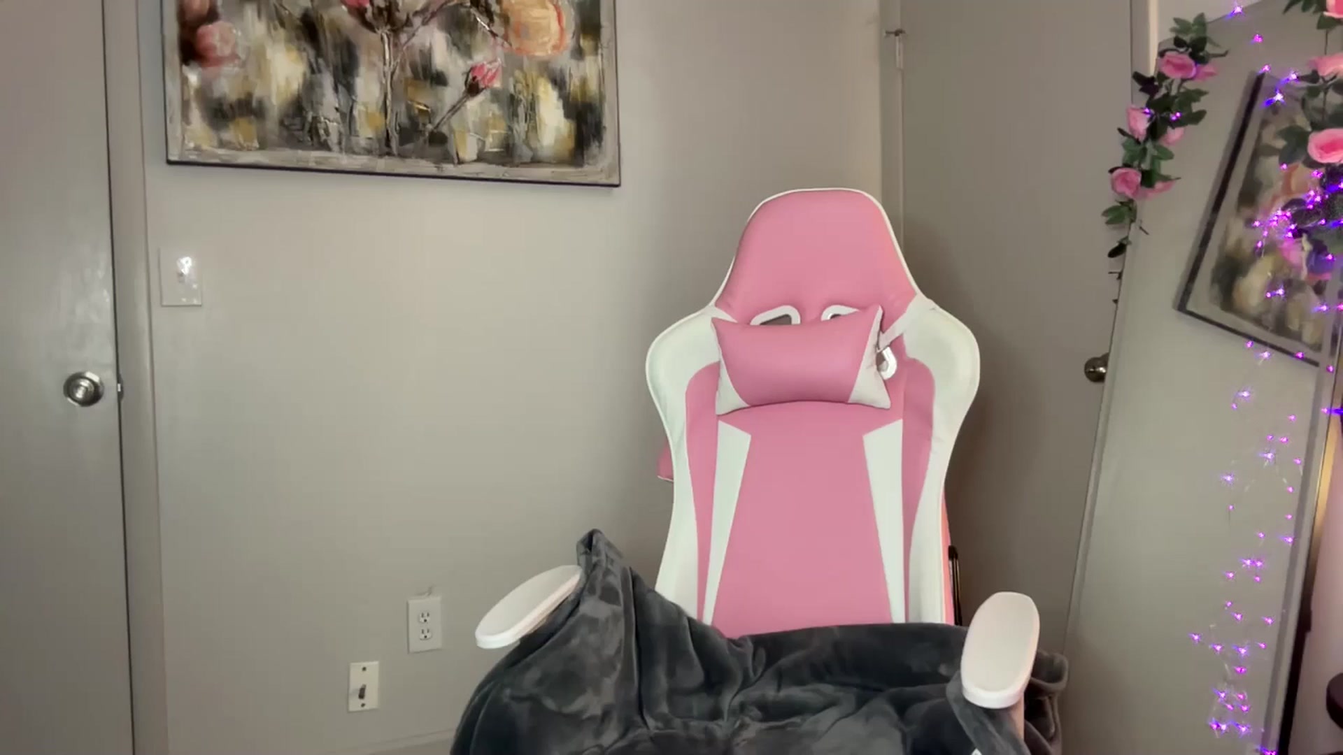 Gallery image thumbnail from StellaRose's myfreecams stream on, 12/03/2025, 01:26 image 13 of 20