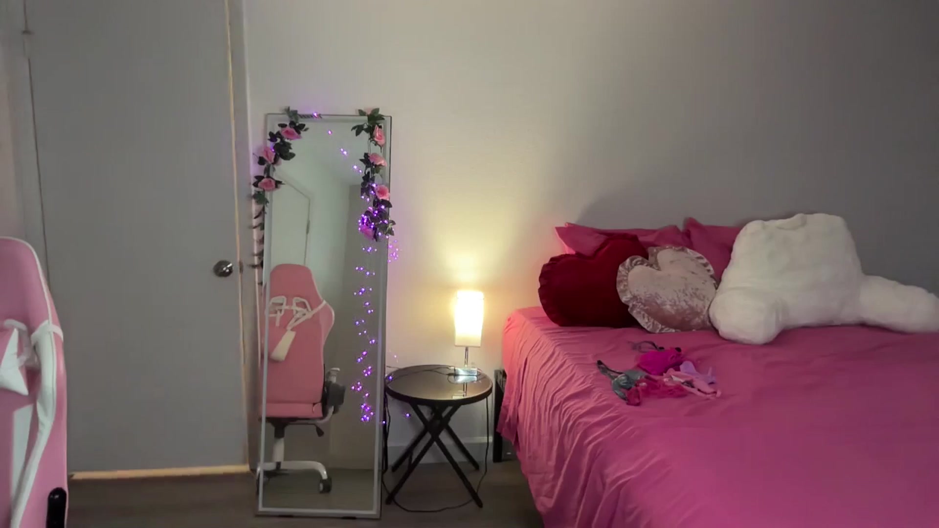 Gallery image thumbnail from StellaRose's myfreecams stream on, 12/03/2025, 01:26 image 20 of 20