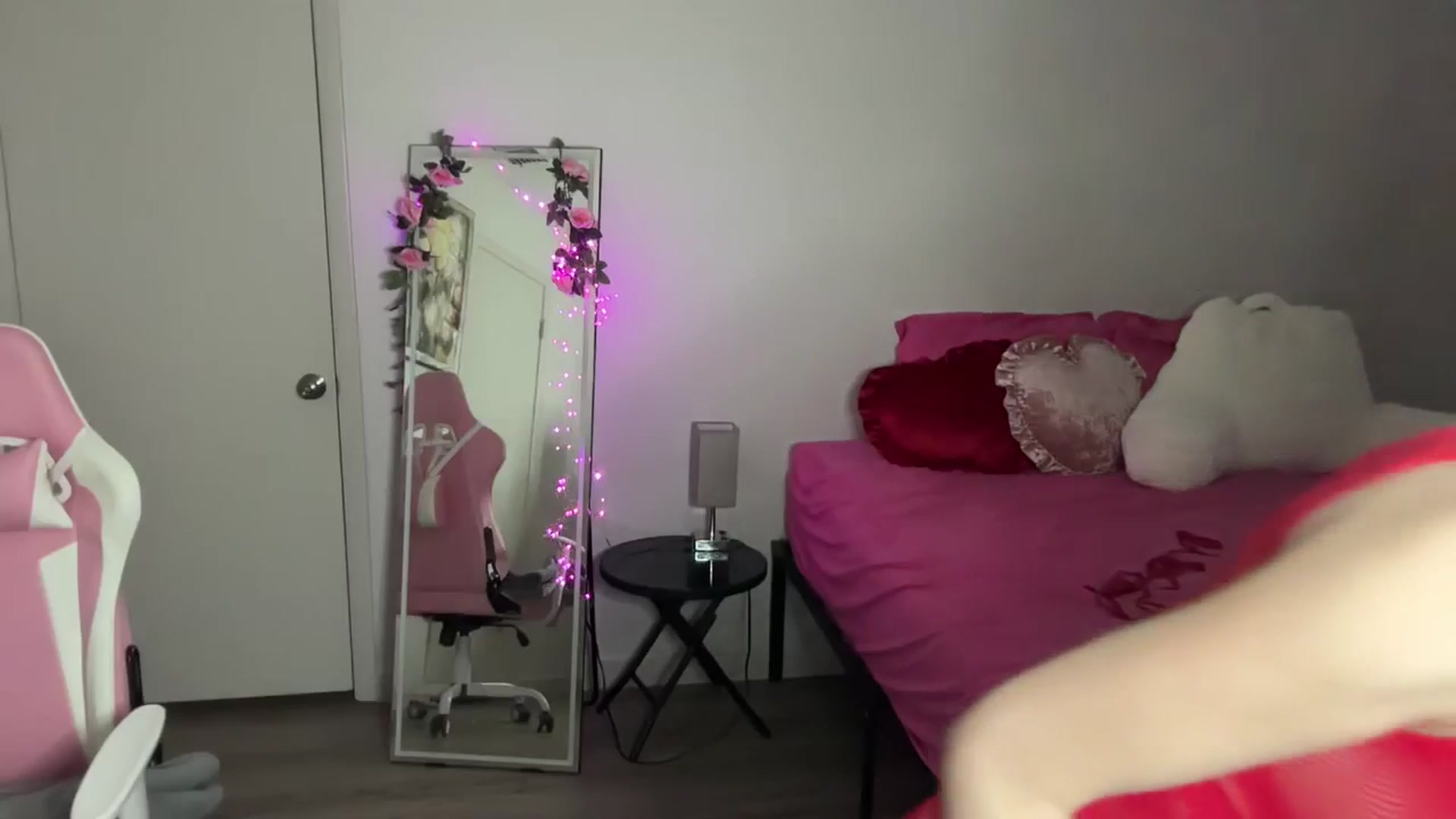 Gallery image thumbnail from StellaRose's myfreecams stream on, 12/25/2025, 03:19 image 13 of 20