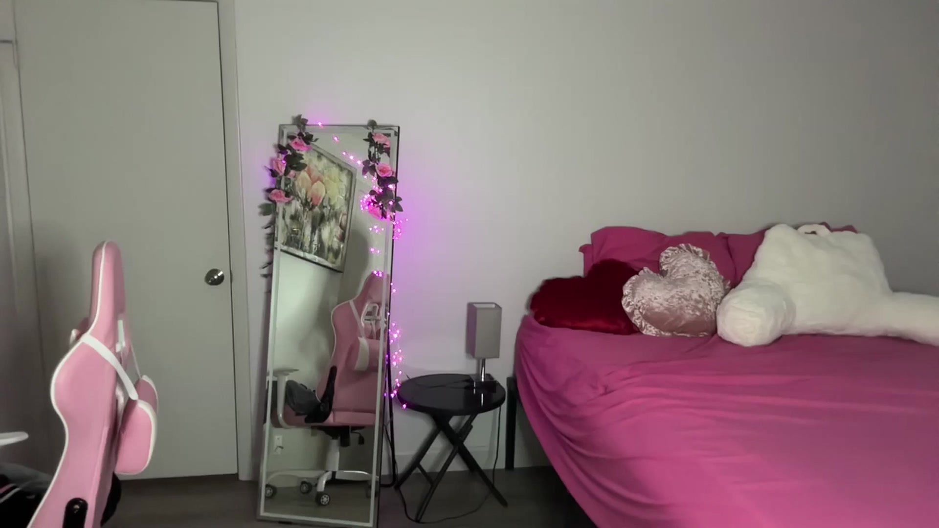 Gallery image thumbnail from StellaRose's myfreecams stream on, 12/29/2025, 05:03 image 20 of 20