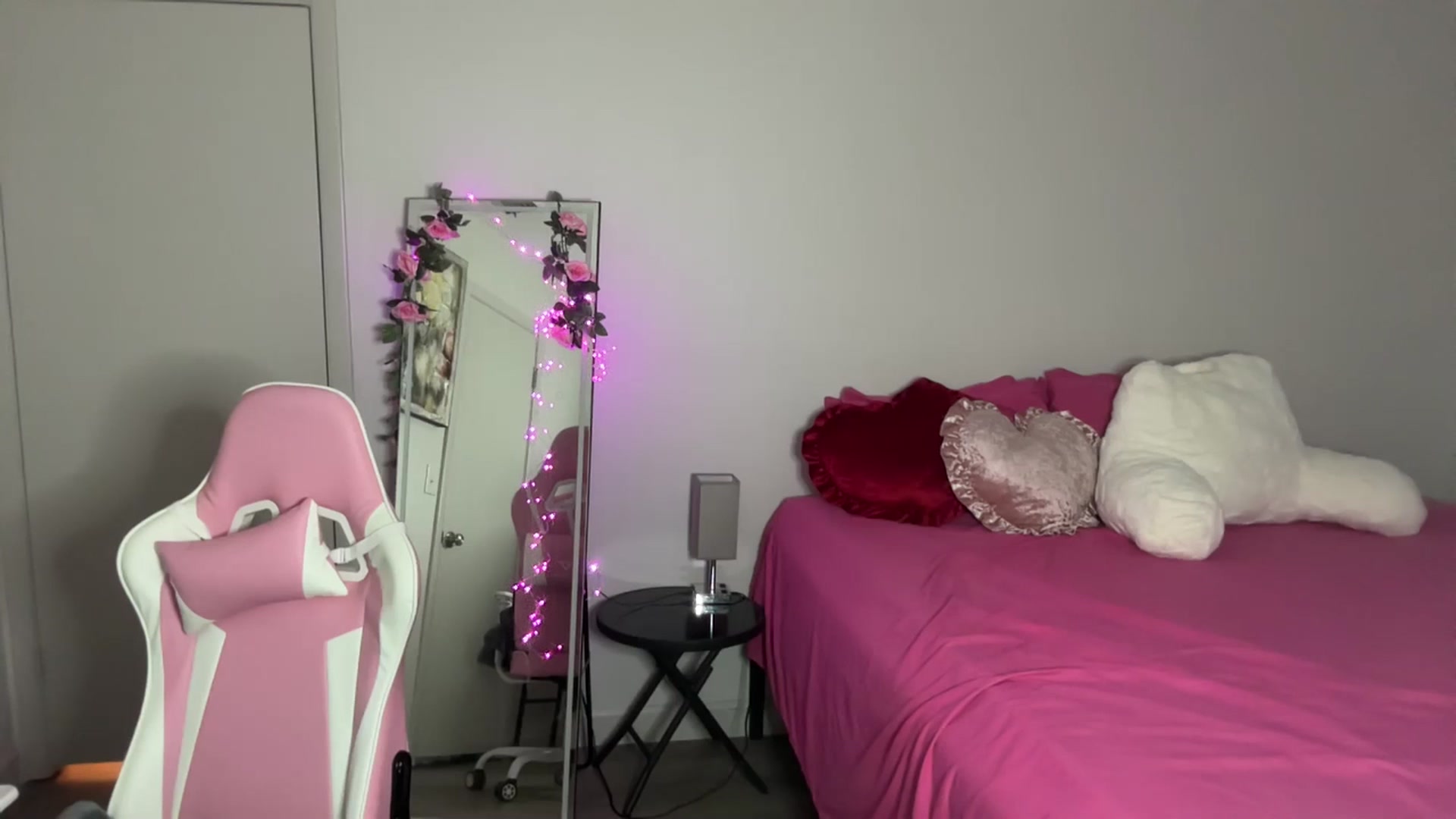 Gallery image thumbnail from StellaRose's myfreecams stream on, 01/03/2026, 03:27 image 18 of 20