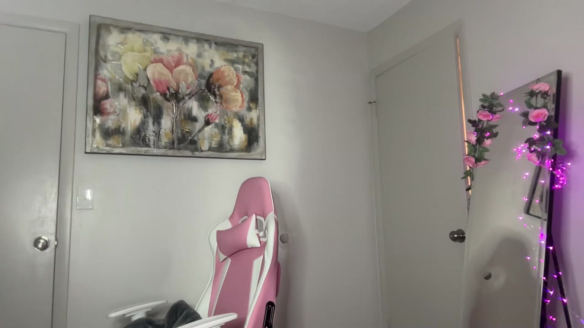 Gallery image thumbnail from StellaRose's myfreecams stream on, 01/07/2026, 03:23 image 7 of 20