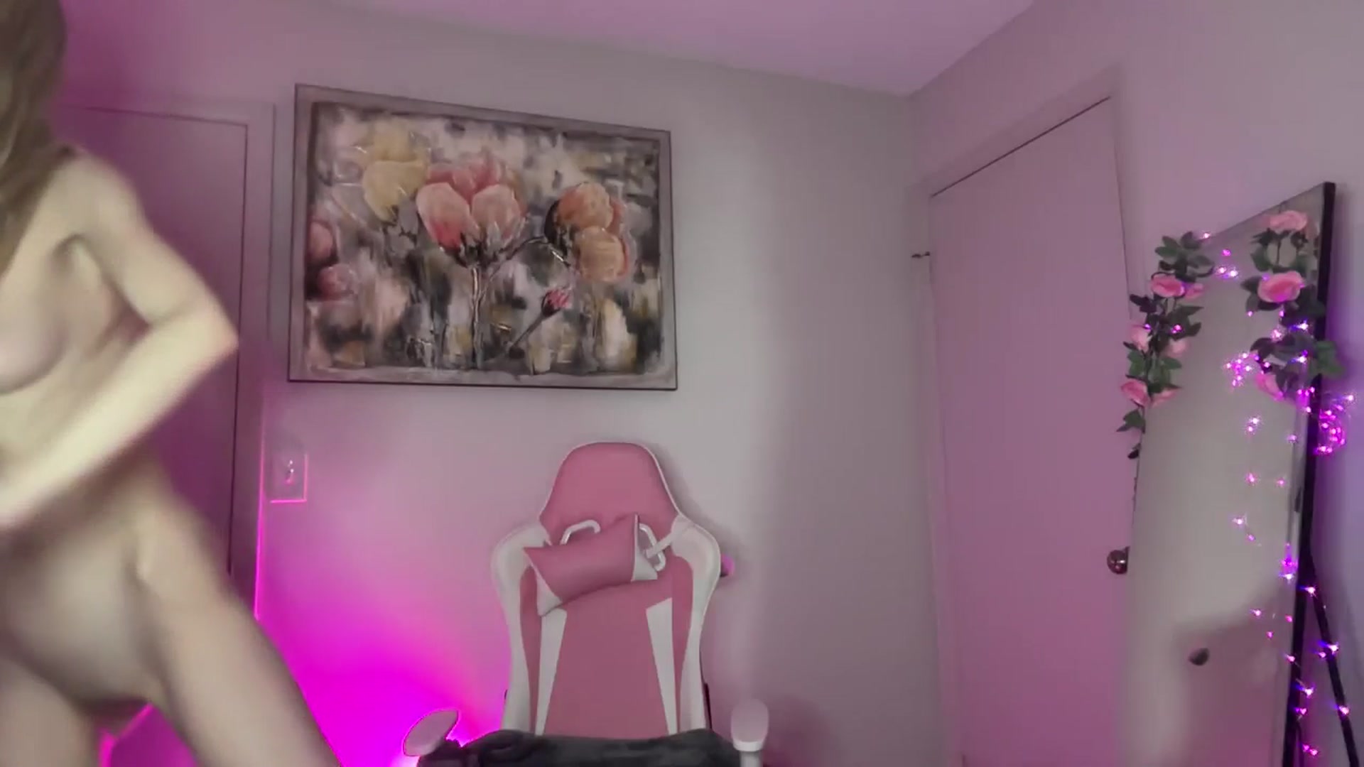 Gallery image thumbnail from StellaRose's myfreecams stream on, 01/07/2026, 07:02 image 15 of 20