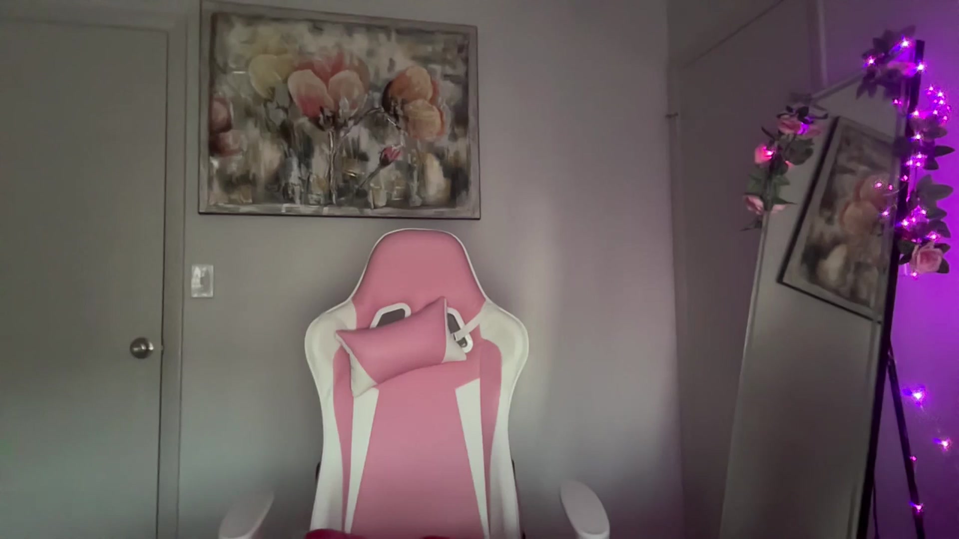 Gallery image thumbnail from StellaRose's myfreecams stream on, 02/03/2026, 24:03 image 7 of 20