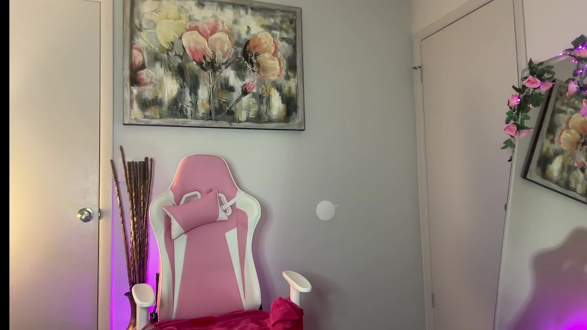 Gallery image thumbnail from StellaRose's myfreecams stream on, 02/18/2026, 05:39 image 2 of 20
