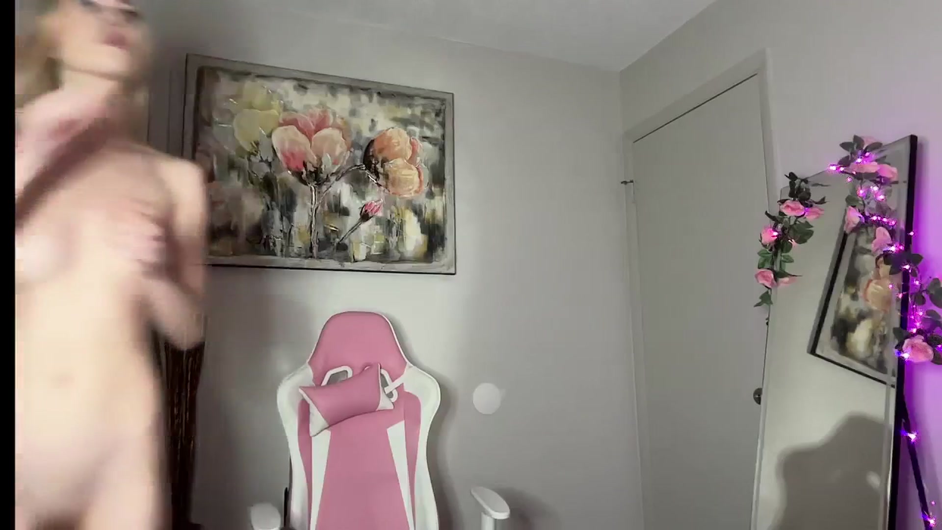 Gallery image thumbnail from StellaRose's myfreecams stream on, 02/26/2026, 01:50 image 16 of 20