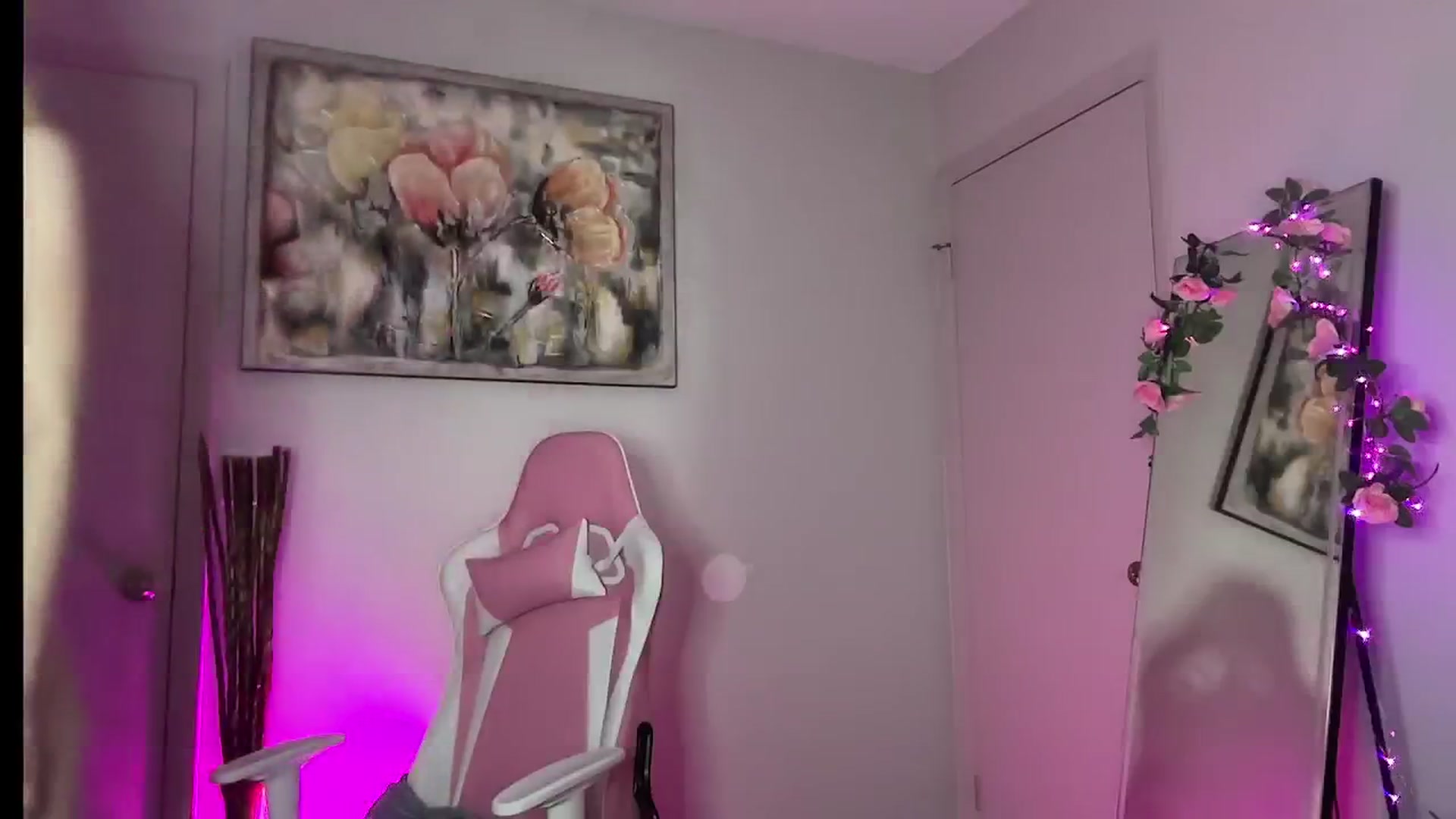 Gallery image thumbnail from StellaRose's myfreecams stream on, 02/26/2026, 01:50 image 19 of 20