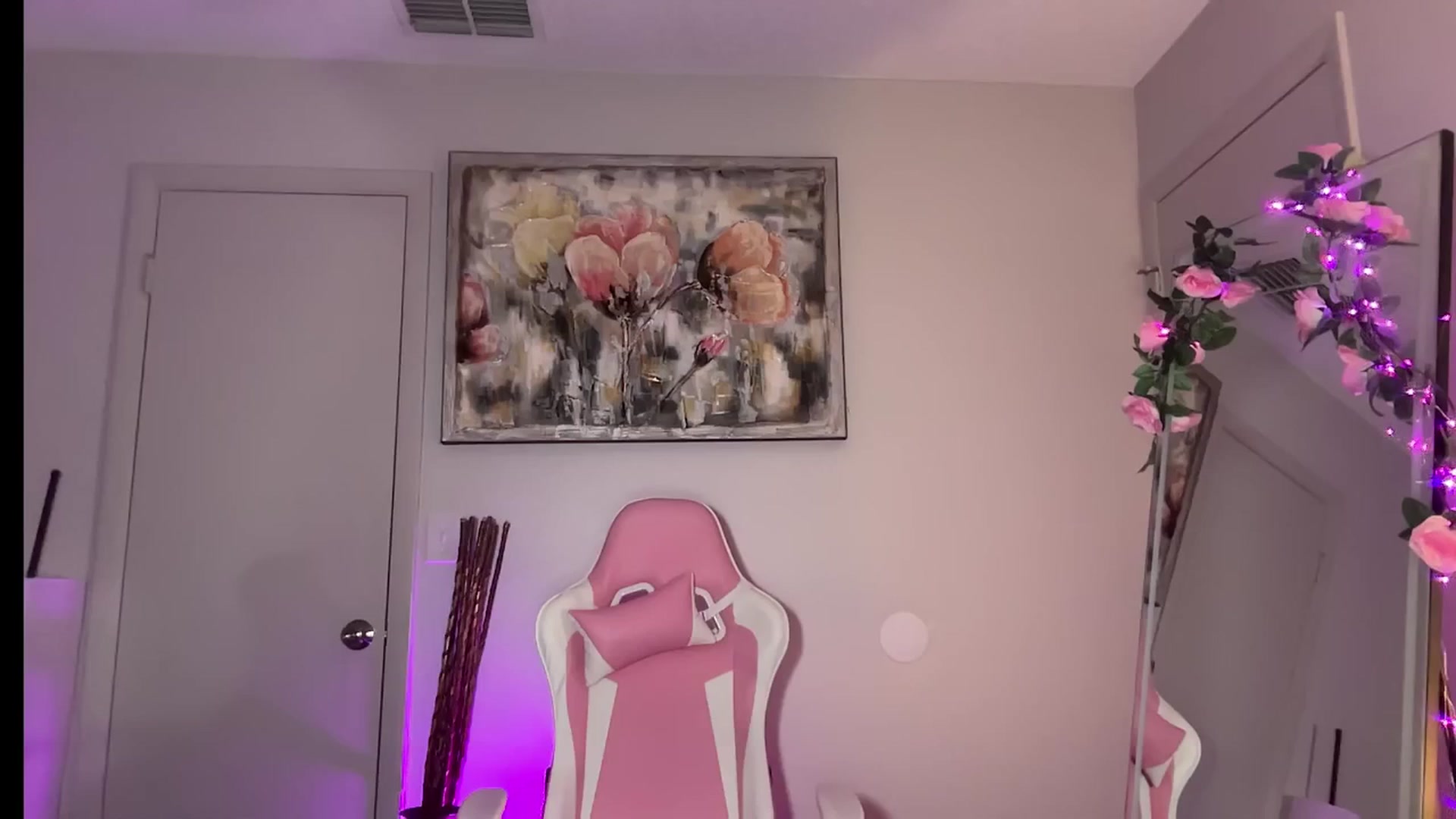 Gallery image thumbnail from StellaRose's myfreecams stream on, 03/19/2026, 03:34 image 12 of 20