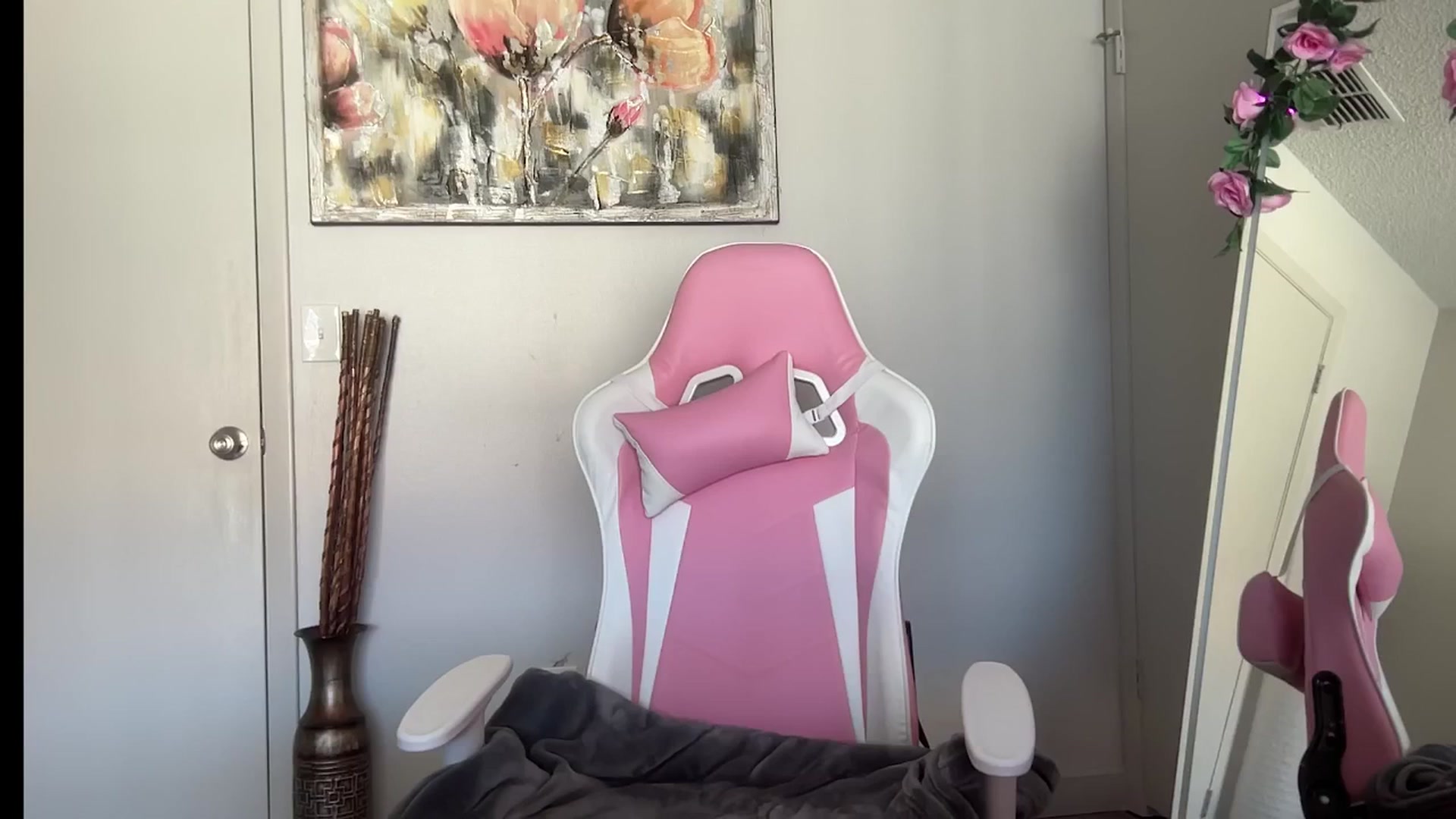 Gallery image thumbnail from StellaRose's myfreecams stream on, 03/20/2026, 17:59 image 17 of 20
