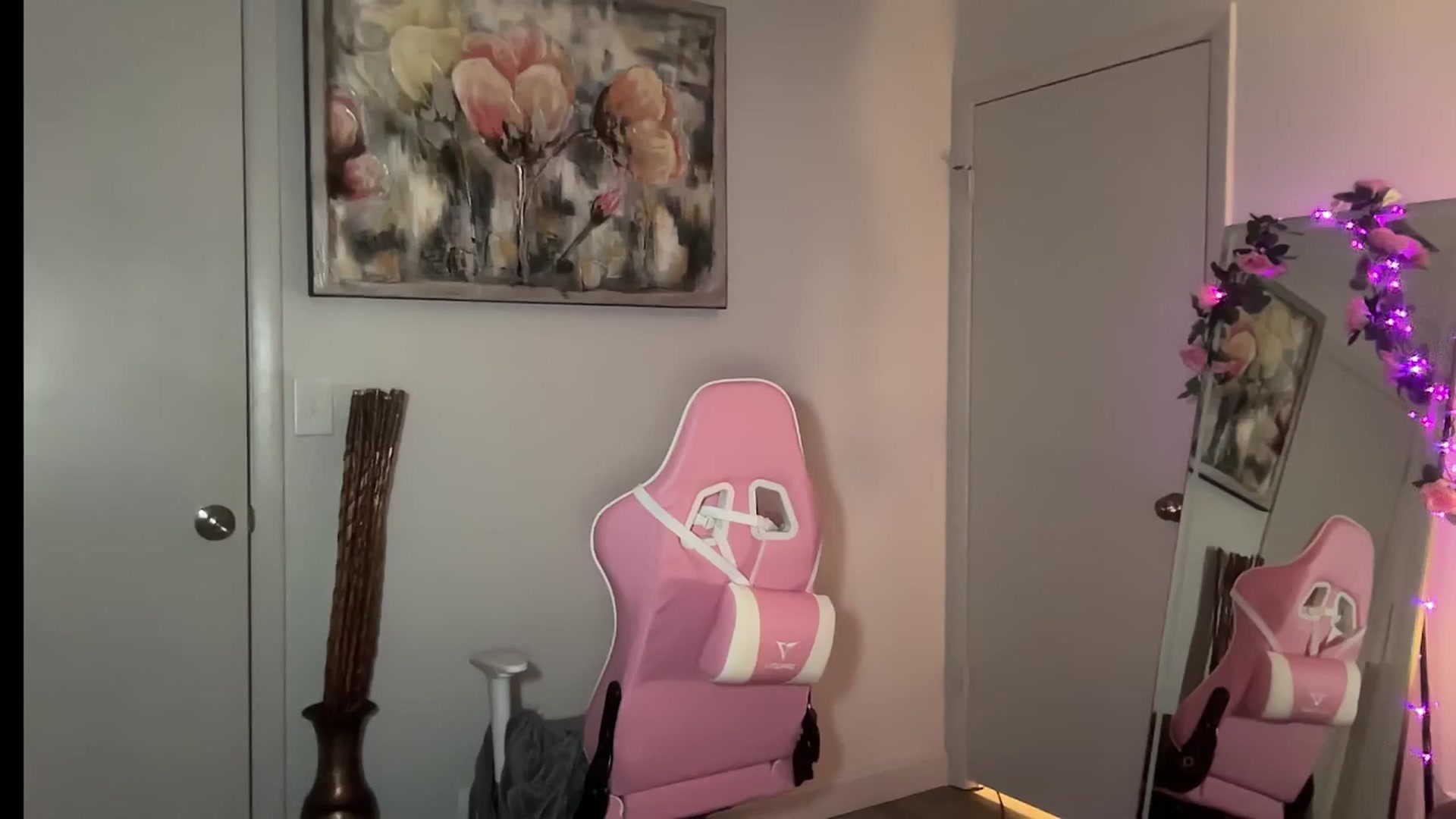 Gallery image thumbnail from StellaRose's myfreecams stream on, 03/24/2026, 24:36 image 16 of 20
