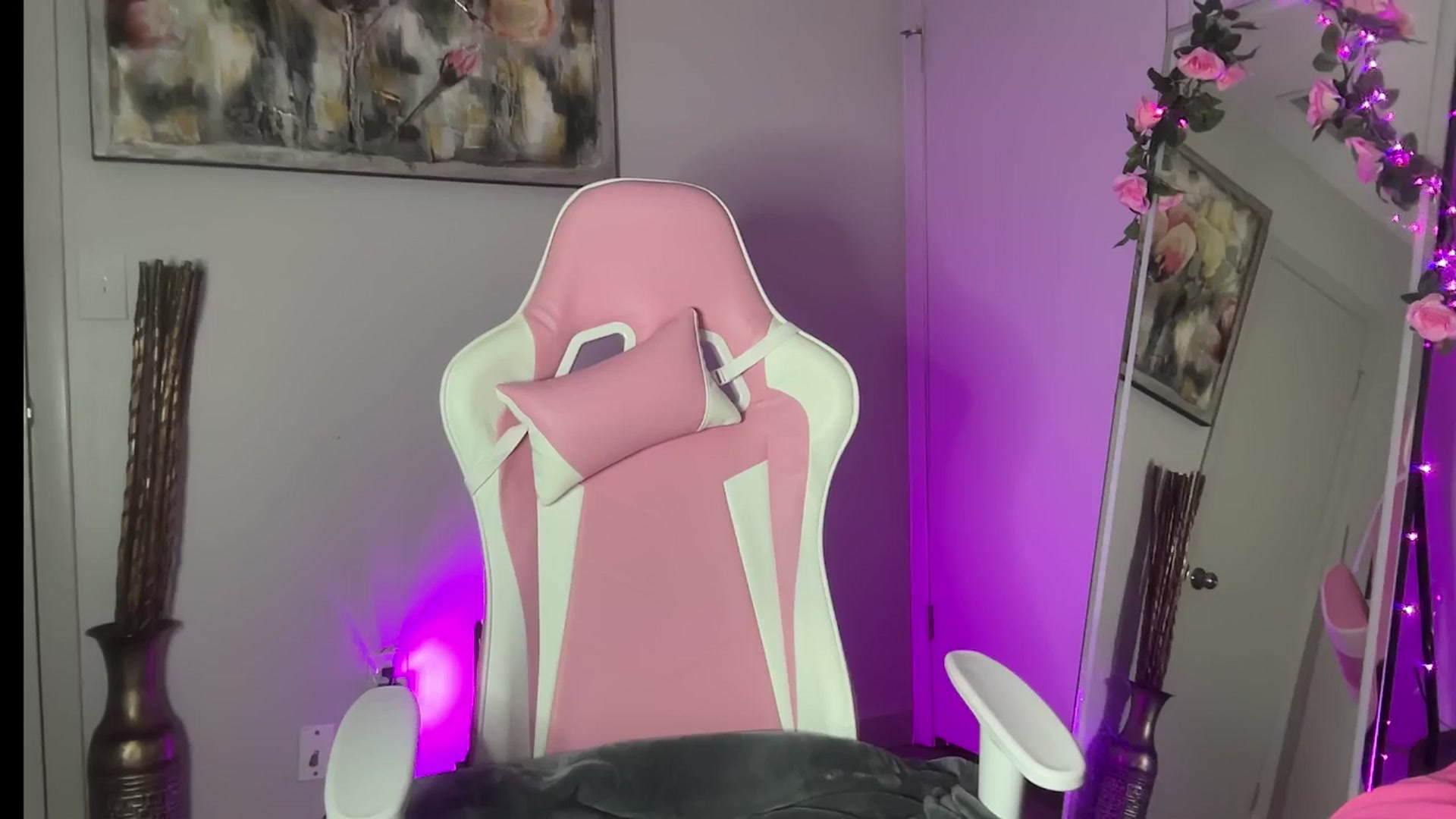 Gallery image thumbnail from StellaRose's myfreecams stream on, 03/24/2026, 04:18 image 15 of 20