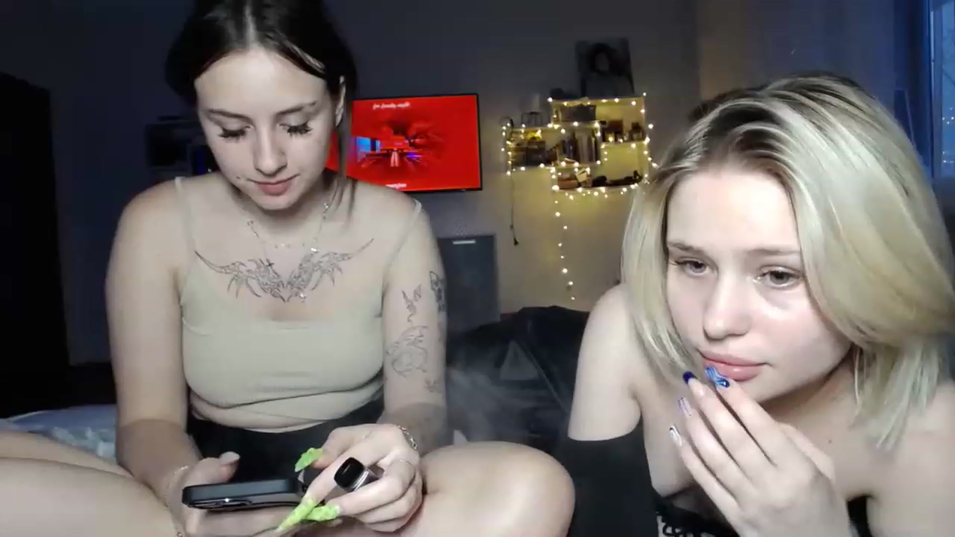 Gallery image thumbnail from StellaSol's myfreecams stream on, 07/06/2023, 18:23 image 2 of 20