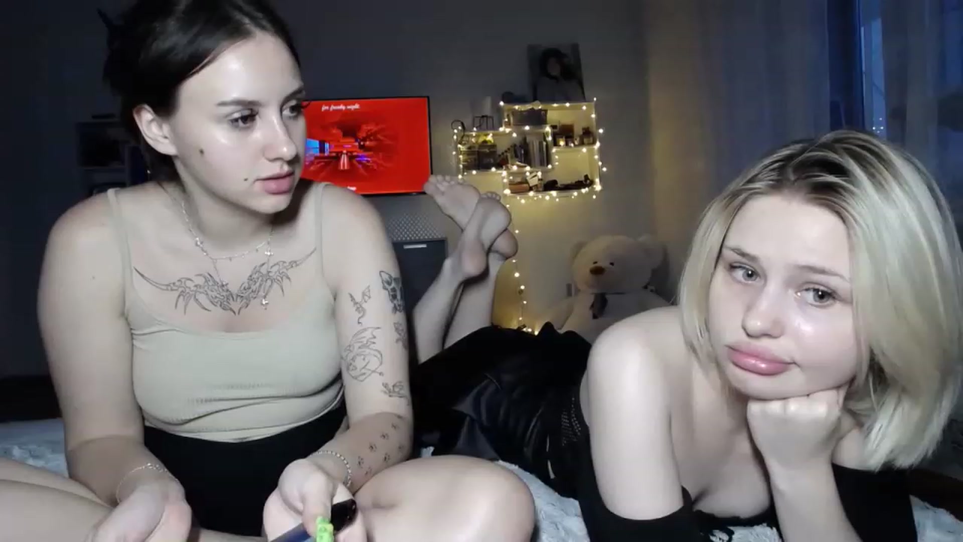 Gallery image thumbnail from StellaSol's myfreecams stream on, 07/06/2023, 18:23 image 5 of 20