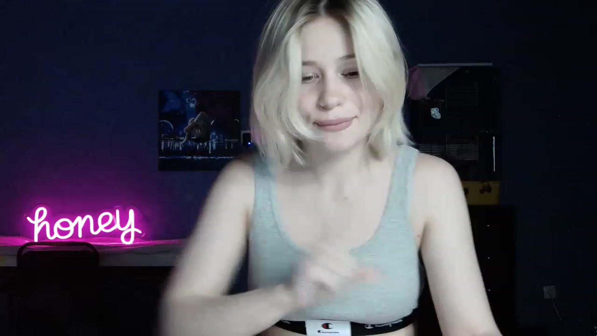 Gallery image thumbnail from StellaSol's myfreecams stream on, 07/08/2023, 20:42 image 17 of 20