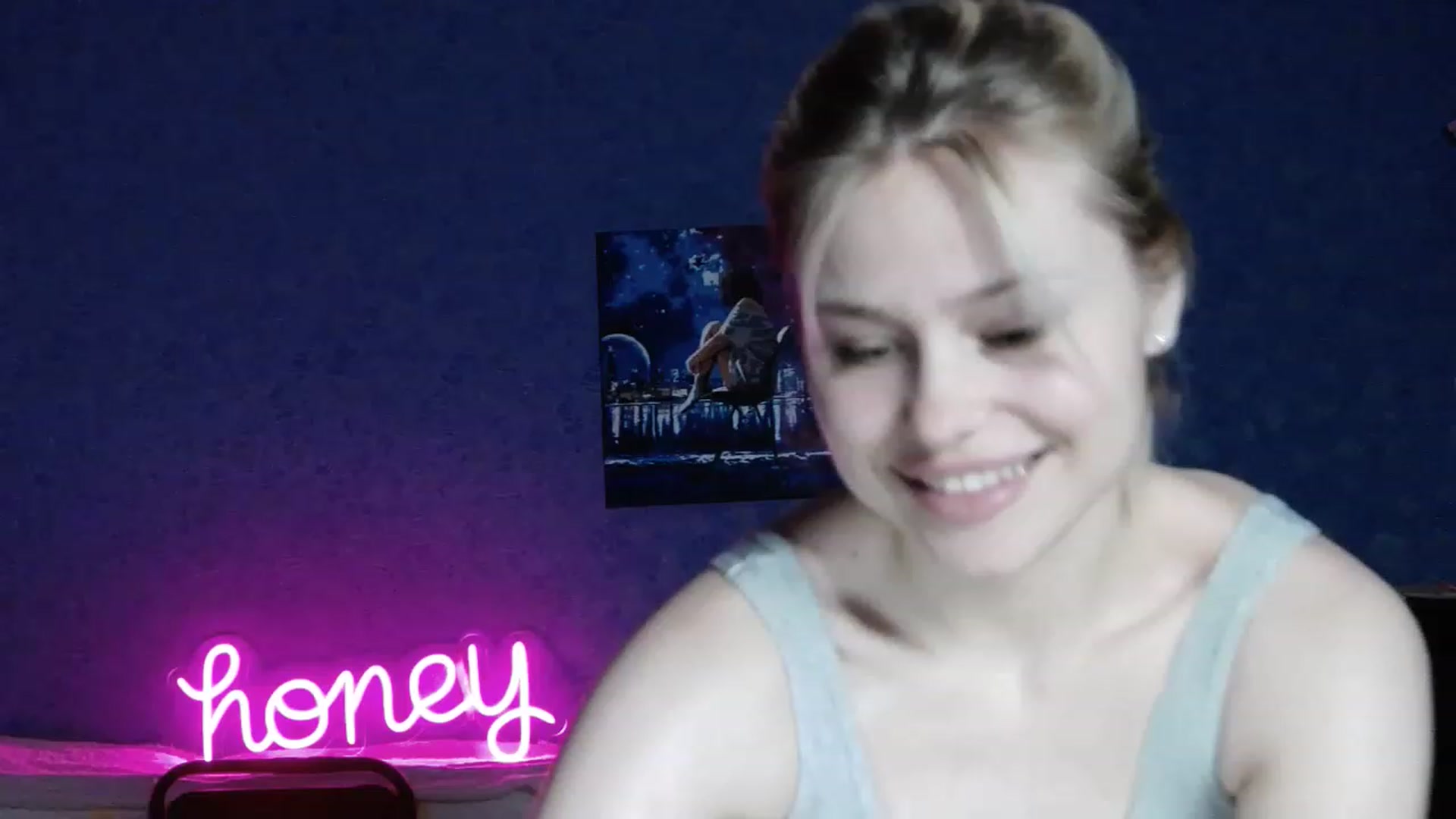 Gallery image thumbnail from StellaSol's myfreecams stream on, 07/08/2023, 21:10 image 10 of 20
