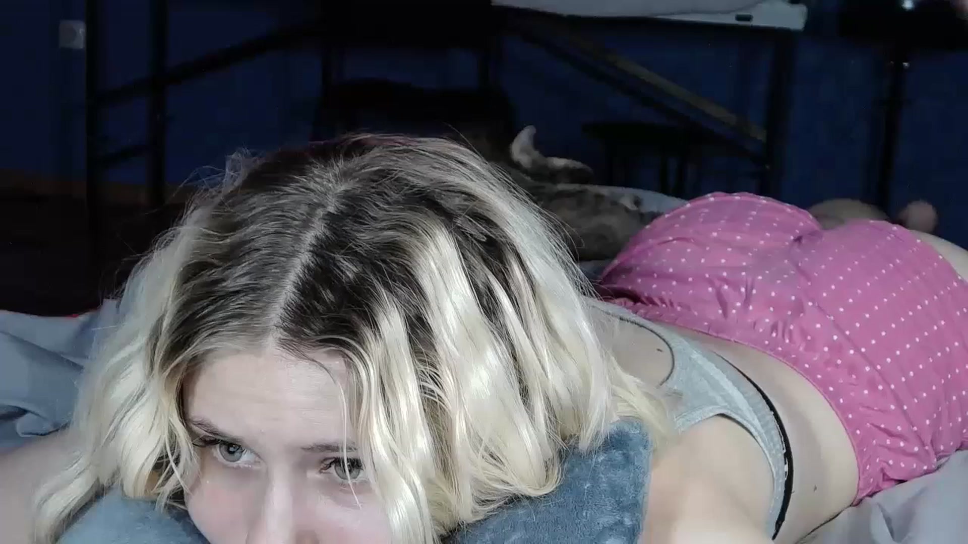 Gallery image thumbnail from StellaSol's myfreecams stream on, 07/10/2023, 23:20 image 12 of 20