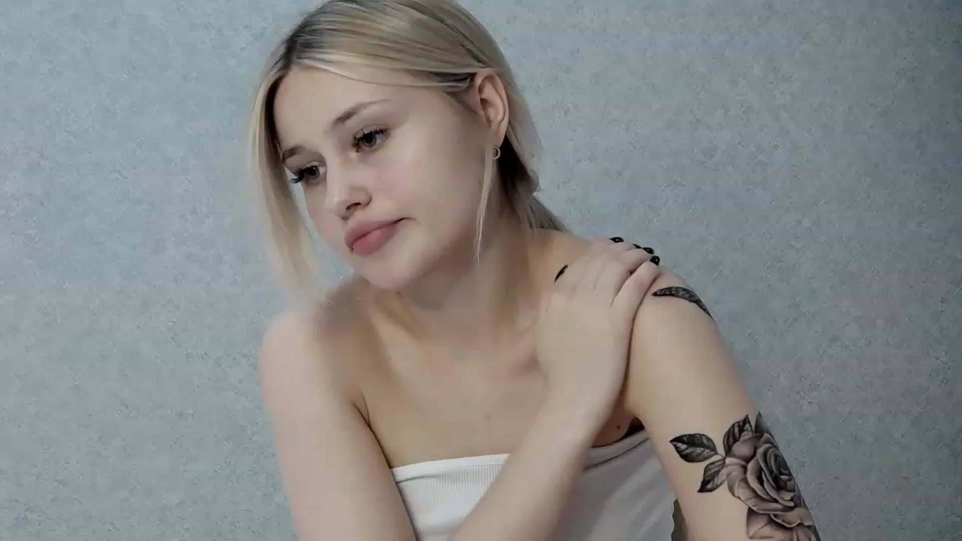 Gallery image thumbnail from StellaSol's myfreecams stream on, 08/21/2023, 23:18 image 1 of 20