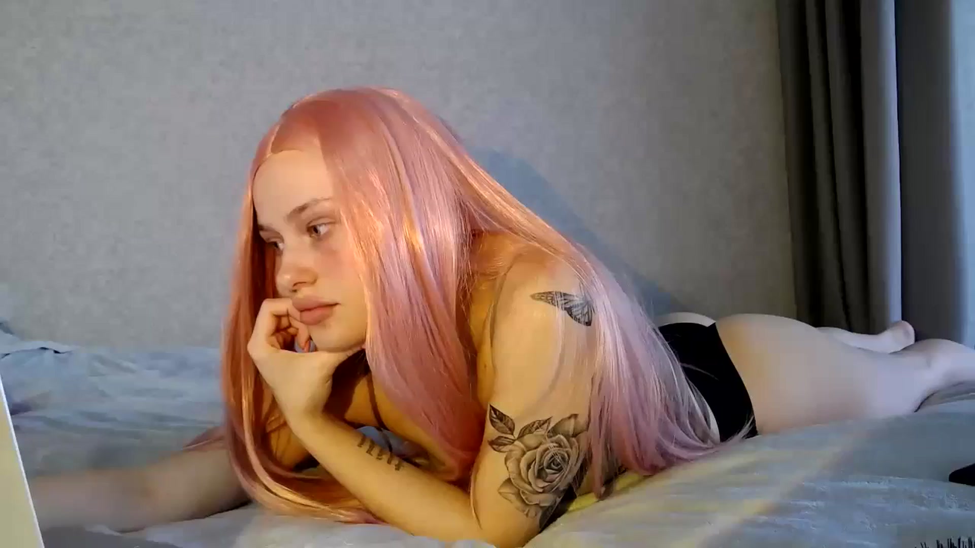 Gallery image thumbnail from StellaSol's myfreecams stream on, 09/13/2023, 15:57 image 1 of 20