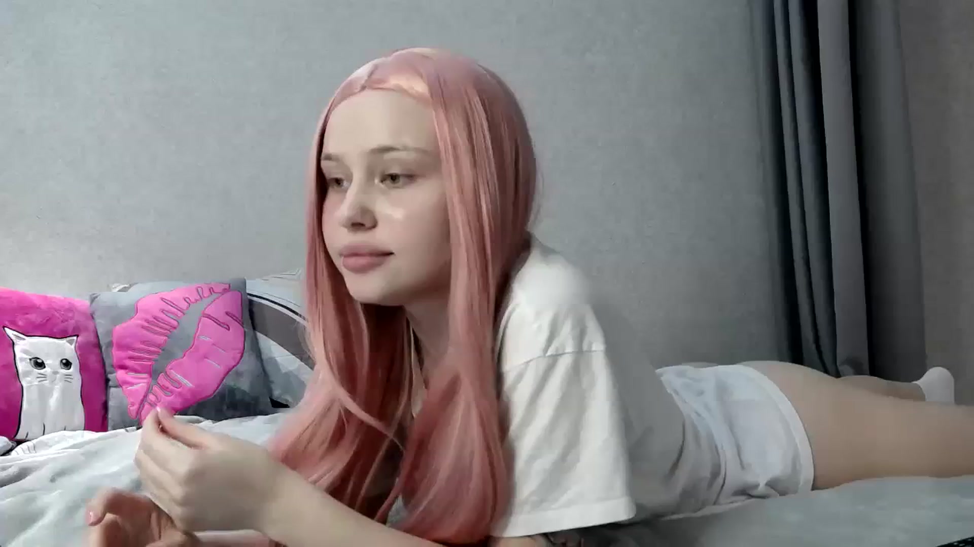 Gallery image thumbnail from StellaSol's myfreecams stream on, 09/13/2023, 18:00 image 1 of 20