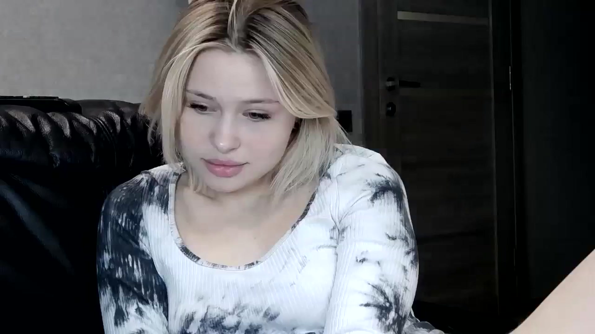 Gallery image thumbnail from StellaSol's myfreecams stream on, 09/18/2023, 17:59 image 5 of 20