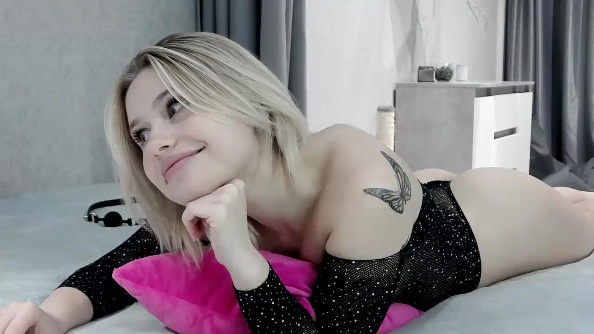 Gallery image thumbnail from StellaSol's myfreecams stream on, 09/18/2023, 21:42 image 18 of 20