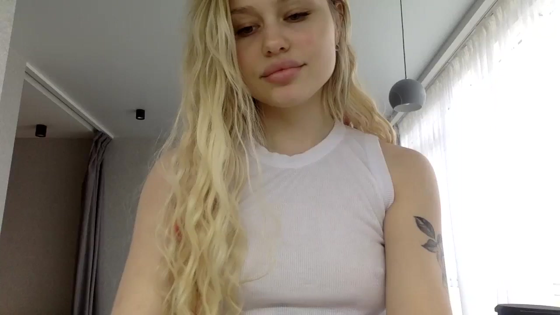 Gallery image thumbnail from StellaSol's myfreecams stream on, 11/12/2023, 13:00 image 6 of 20