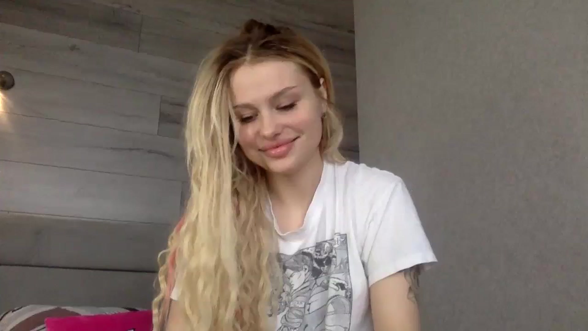 Gallery image thumbnail from StellaSol's myfreecams stream on, 11/13/2023, 13:40 image 20 of 20