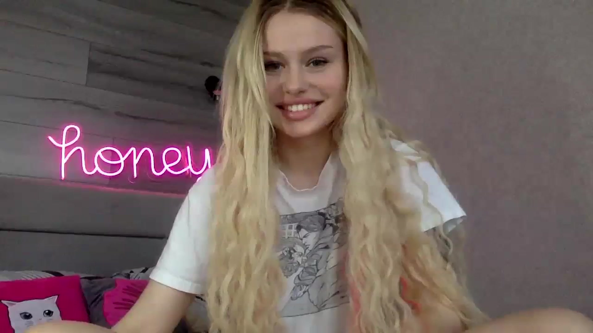 Gallery image thumbnail from StellaSol's myfreecams stream on, 11/13/2023, 14:07 image 5 of 20