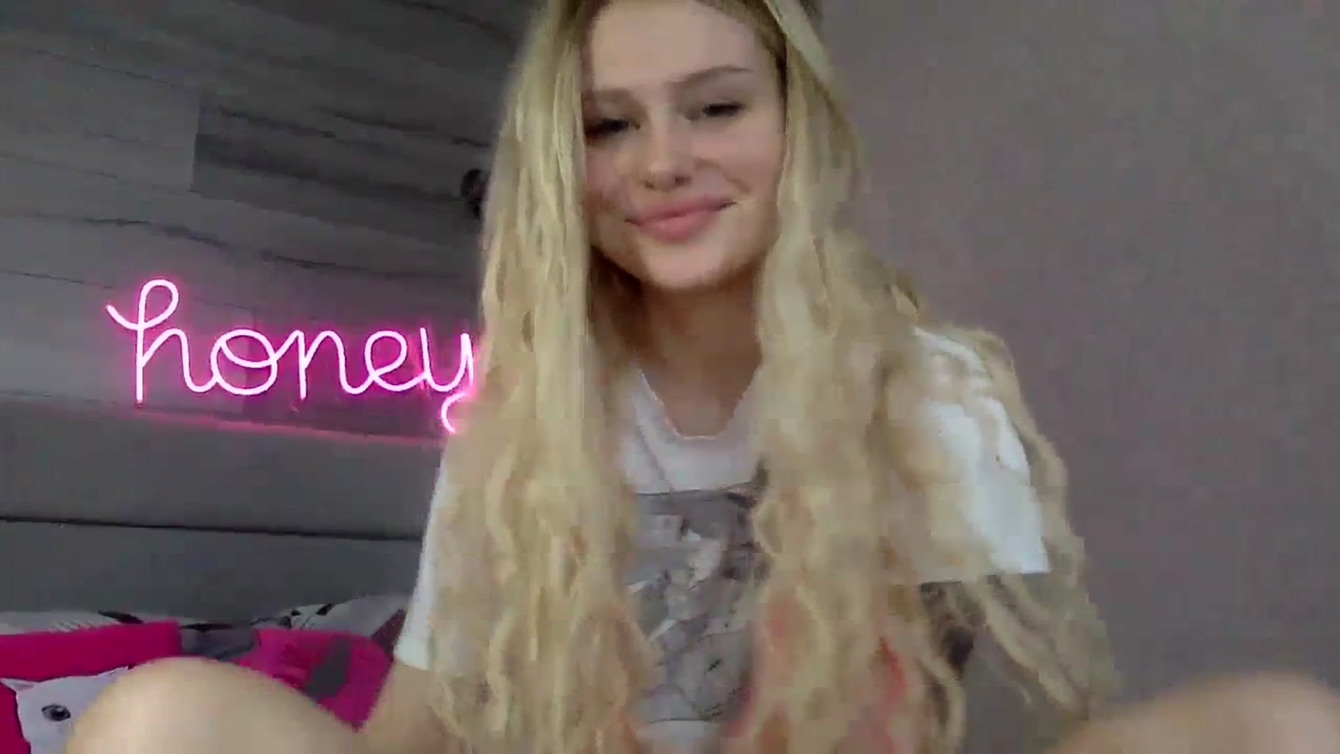 Gallery image thumbnail from StellaSol's myfreecams stream on, 11/13/2023, 14:07 image 4 of 20