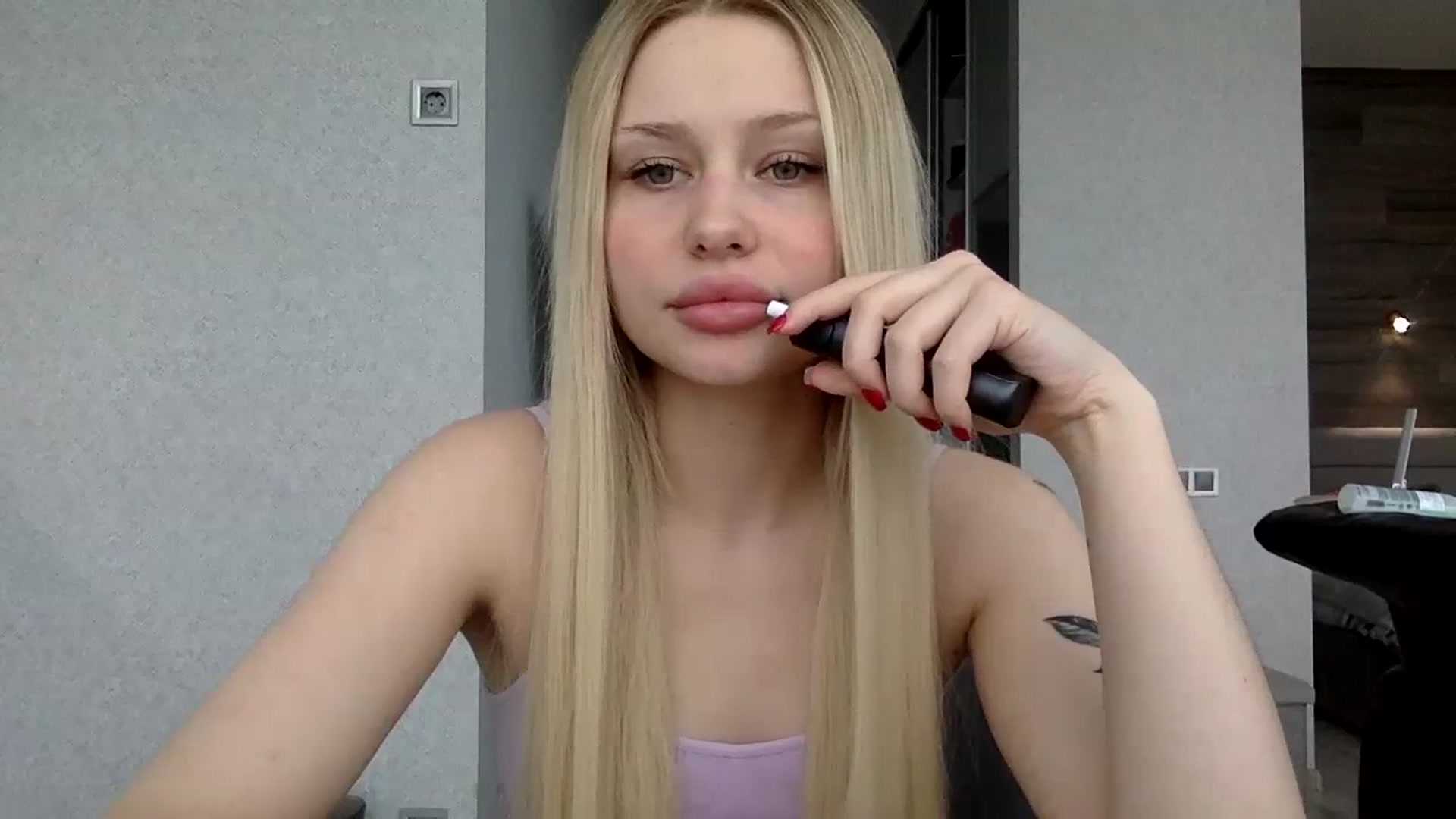 Gallery image thumbnail from StellaSol's myfreecams stream on, 11/16/2023, 12:07 image 7 of 20