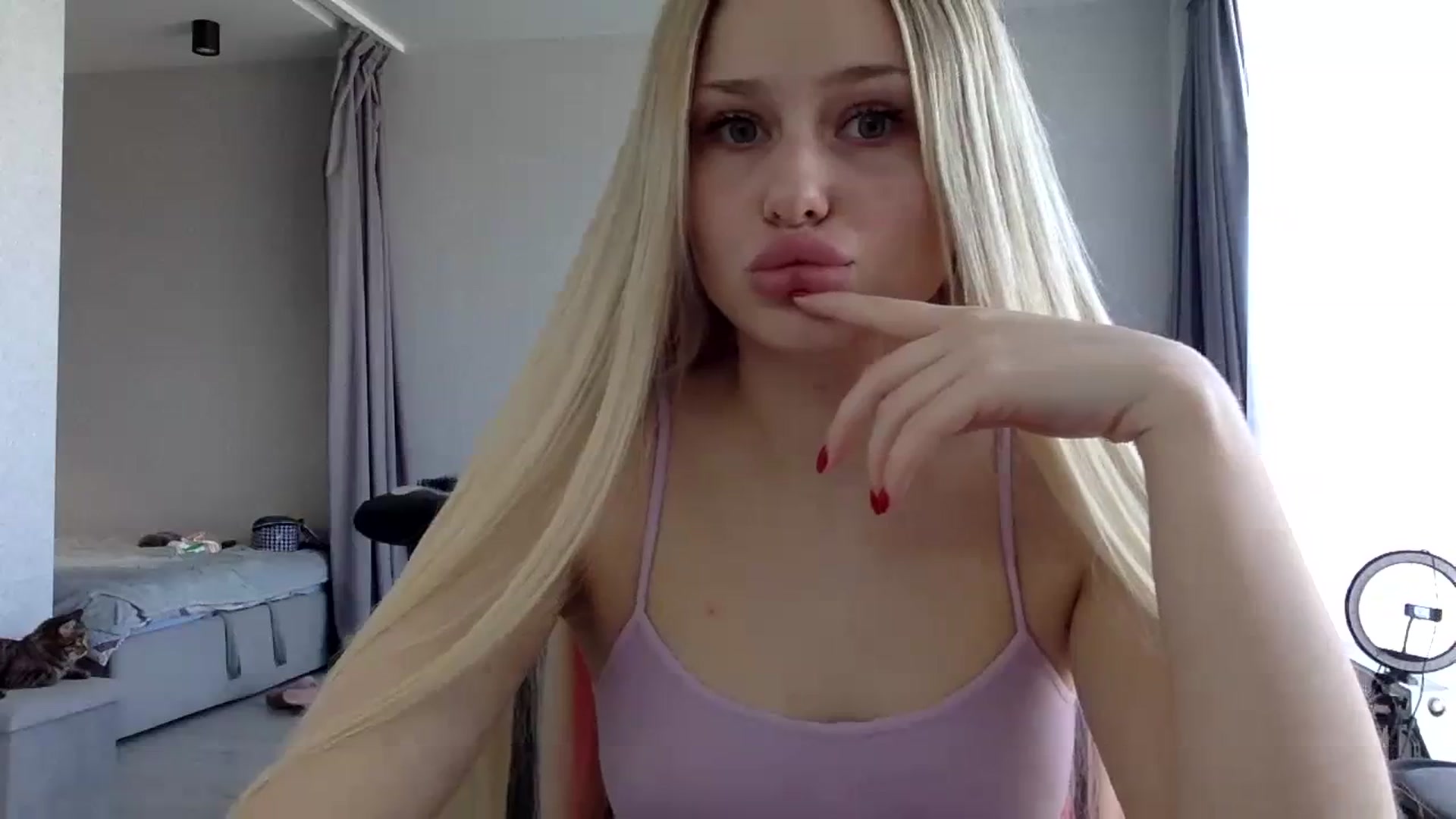 Gallery image thumbnail from StellaSol's myfreecams stream on, 11/16/2023, 12:07 image 13 of 20