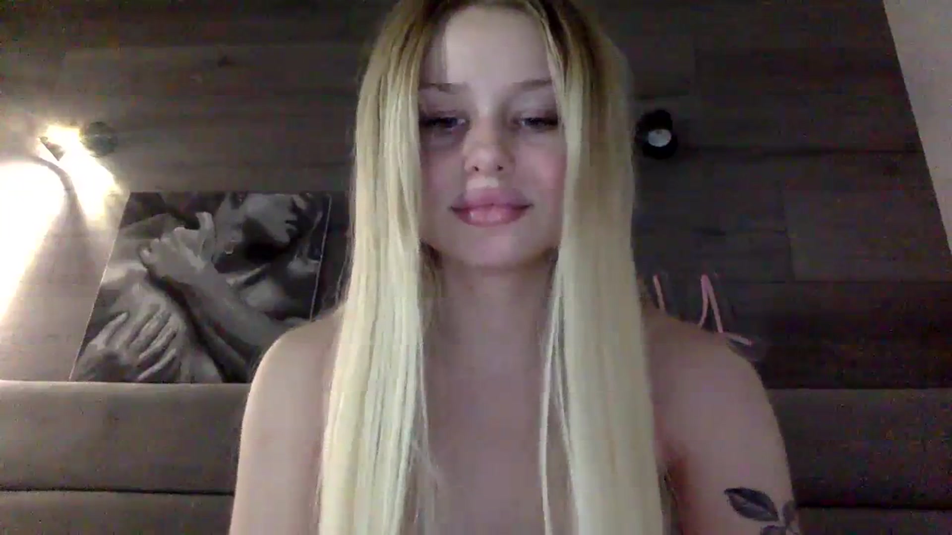 Gallery image thumbnail from StellaSol's myfreecams stream on, 11/18/2023, 20:20 image 11 of 20