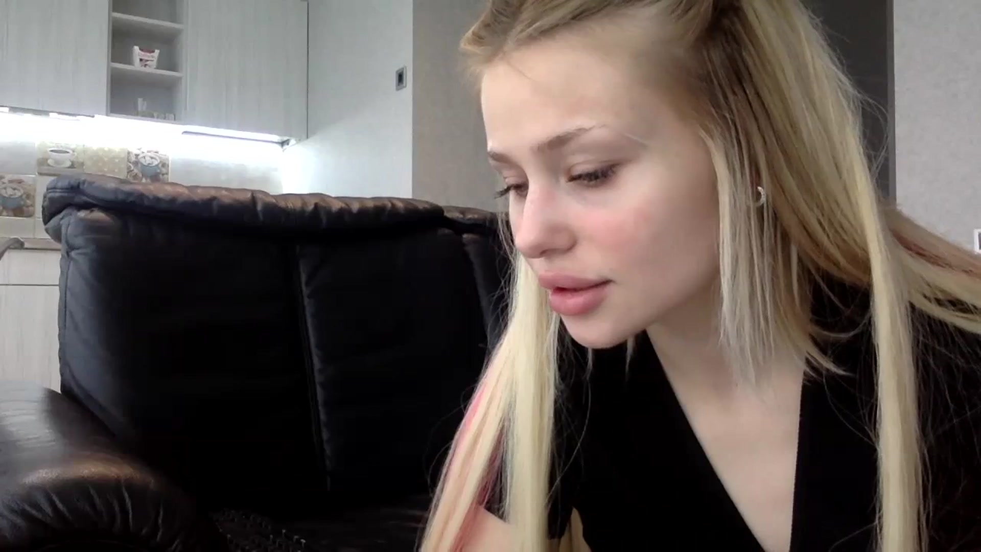 Gallery image thumbnail from StellaSol's myfreecams stream on, 11/19/2023, 10:22 image 19 of 20