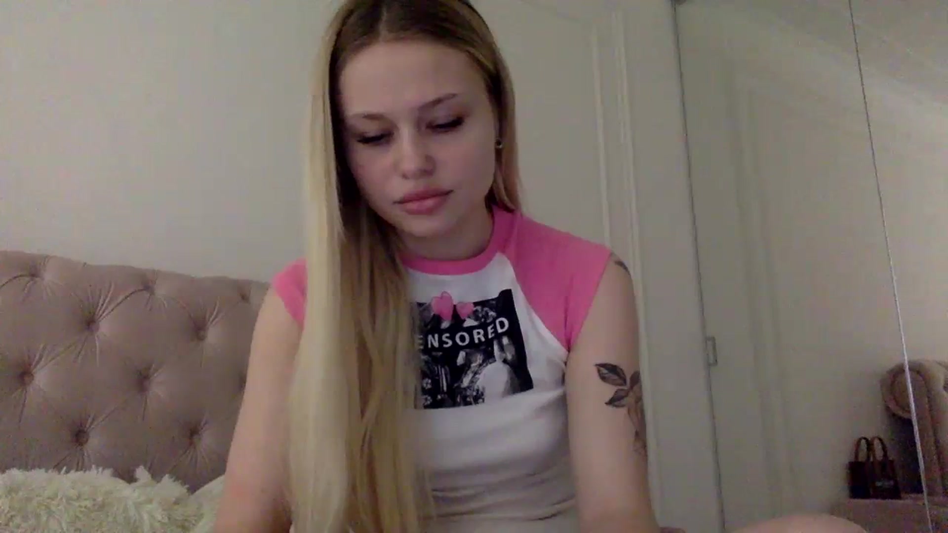 Gallery image thumbnail from StellaSol's myfreecams stream on, 12/14/2023, 08:38 image 2 of 20