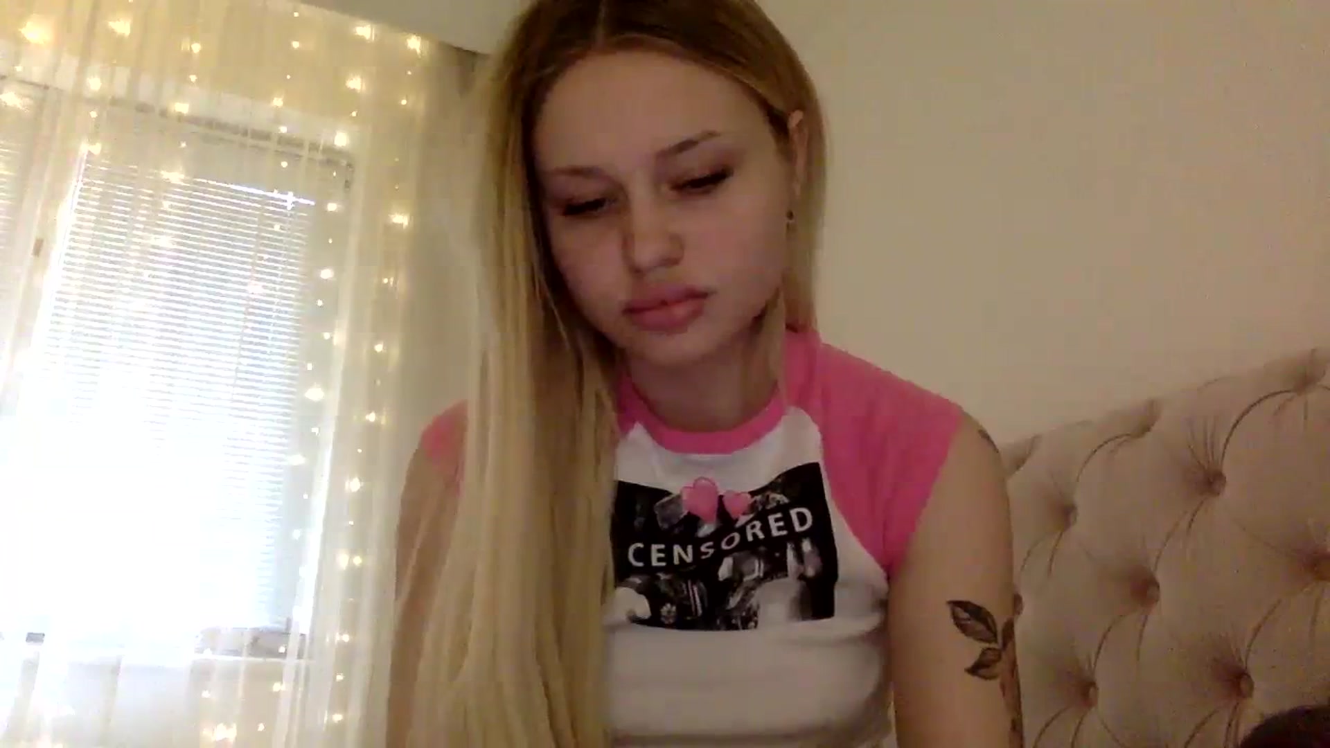 Gallery image thumbnail from StellaSol's myfreecams stream on, 12/14/2023, 11:45 image 18 of 20