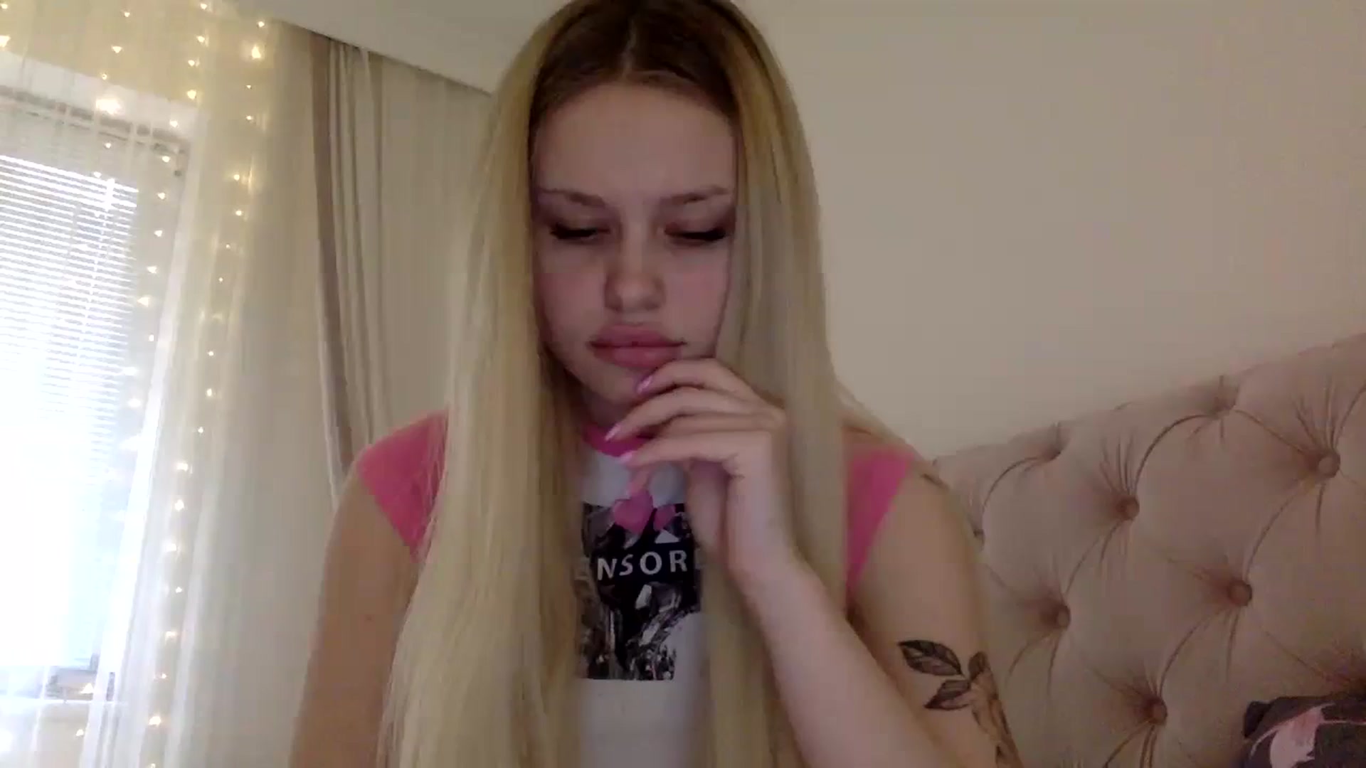 Gallery image thumbnail from StellaSol's myfreecams stream on, 12/14/2023, 12:13 image 5 of 20