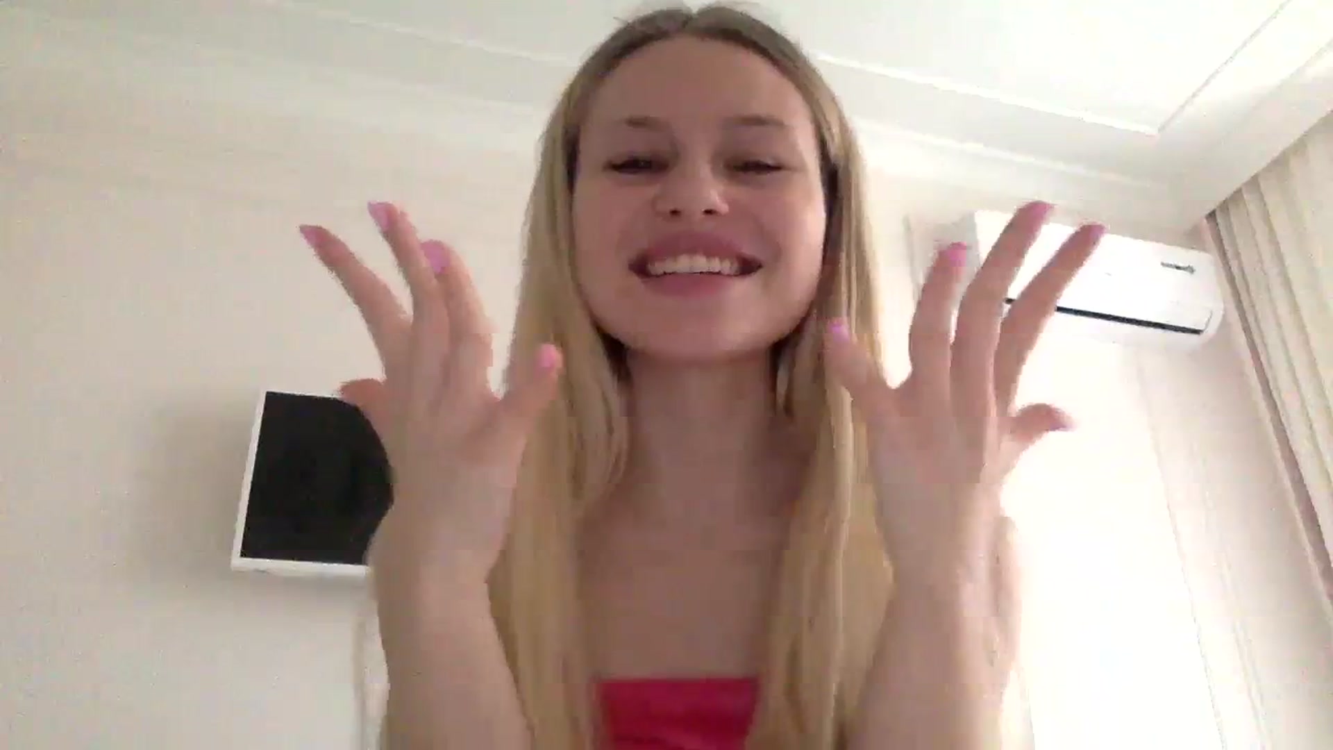 Gallery image thumbnail from StellaSol's myfreecams stream on, 12/23/2023, 12:07 image 4 of 20