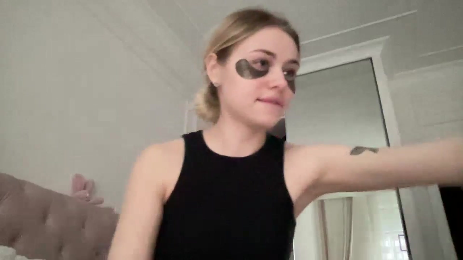 Gallery image thumbnail from StellaSol's myfreecams stream on, 01/06/2024, 09:29 image 11 of 20