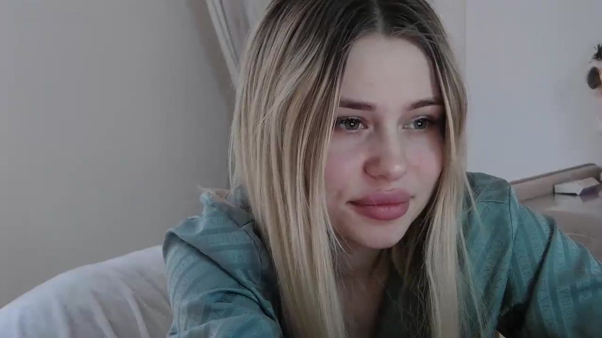 Gallery image thumbnail from StellaSol's myfreecams stream on, 01/06/2024, 13:09 image 9 of 20