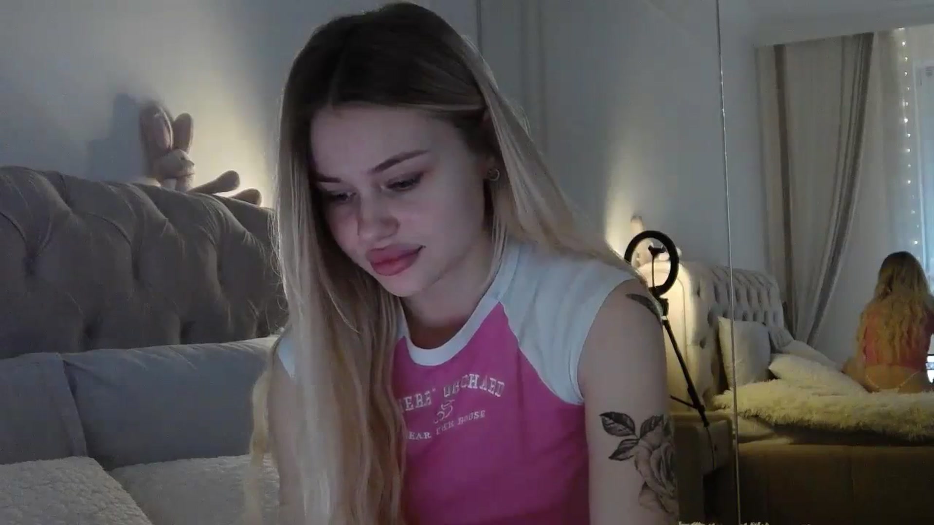 Gallery image thumbnail from StellaSol's myfreecams stream on, 01/08/2024, 09:44 image 12 of 20