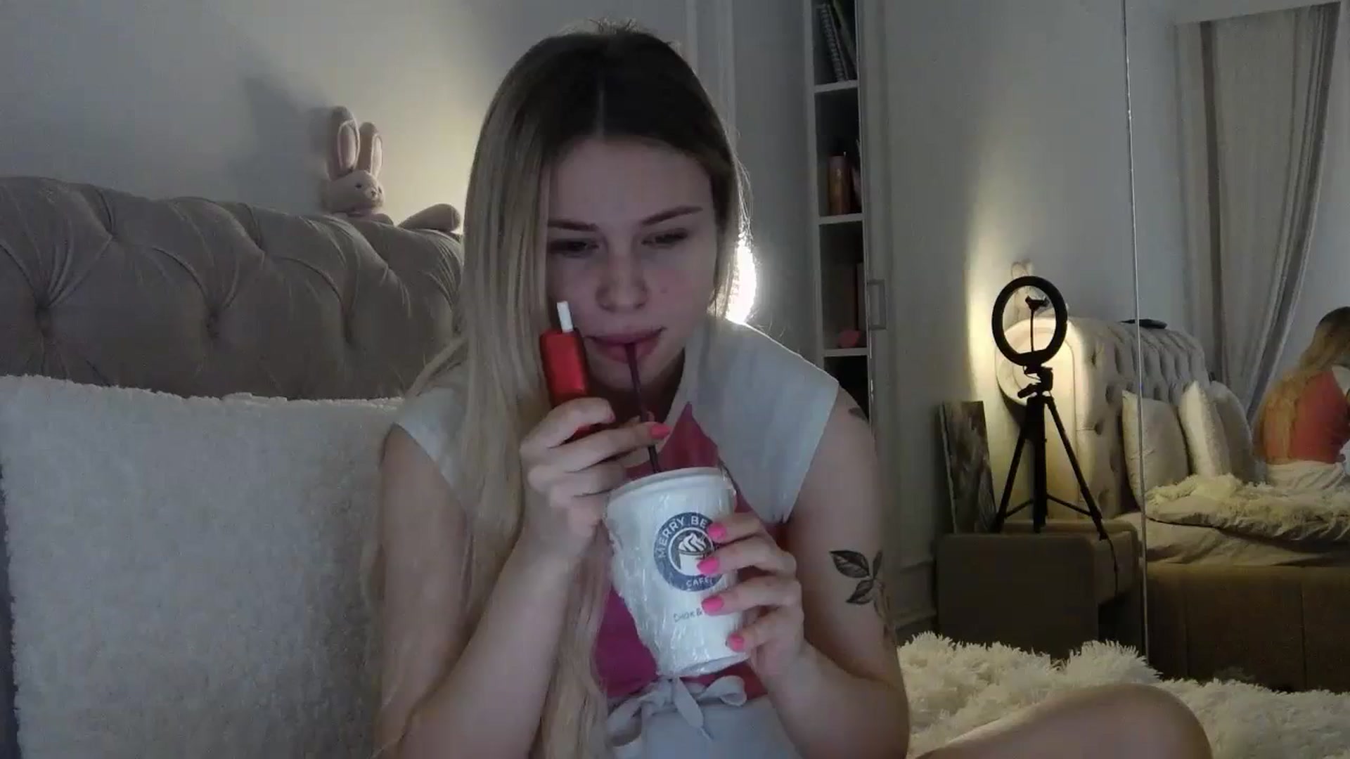 Gallery image thumbnail from StellaSol's myfreecams stream on, 01/08/2024, 10:56 image 4 of 20