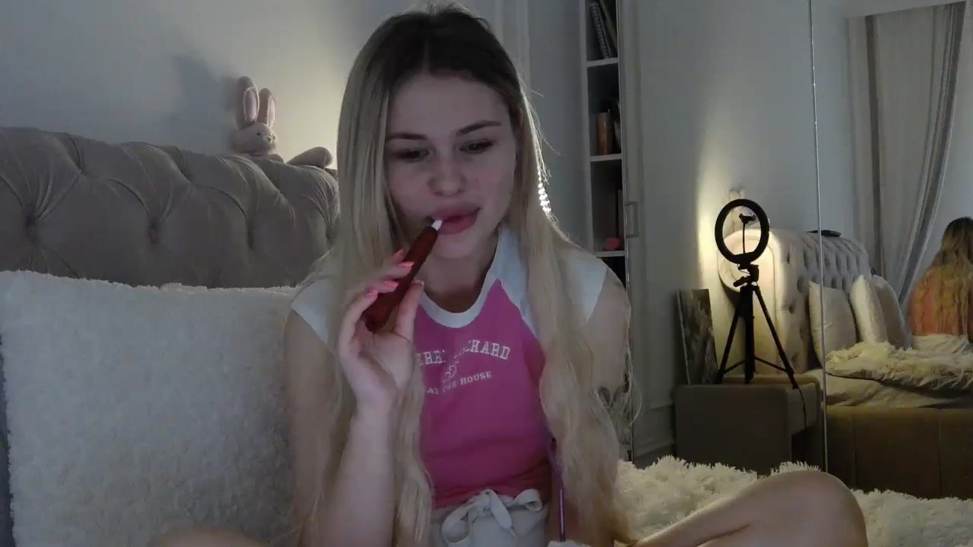 Gallery image thumbnail from StellaSol's myfreecams stream on, 01/08/2024, 10:56 image 5 of 20