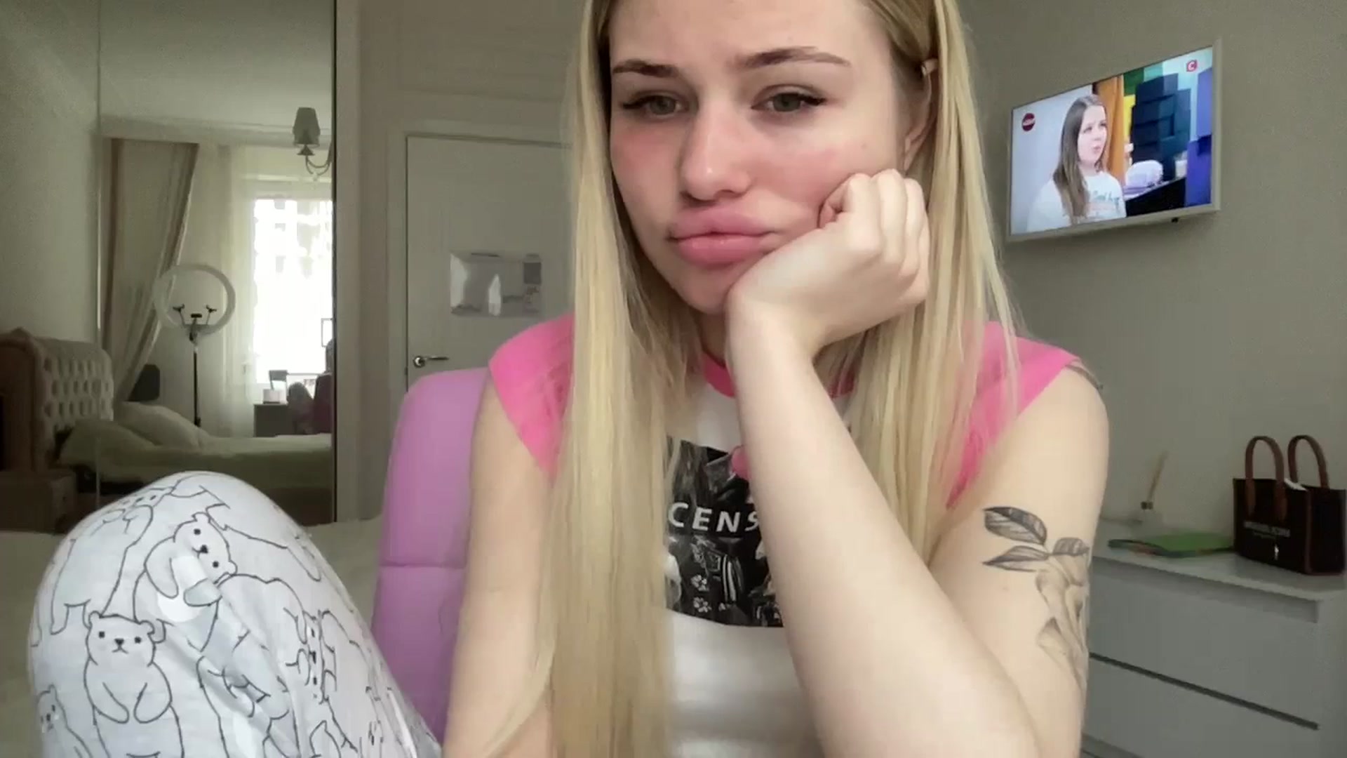 Gallery image thumbnail from StellaSol's myfreecams stream on, 01/27/2024, 08:32 image 14 of 20
