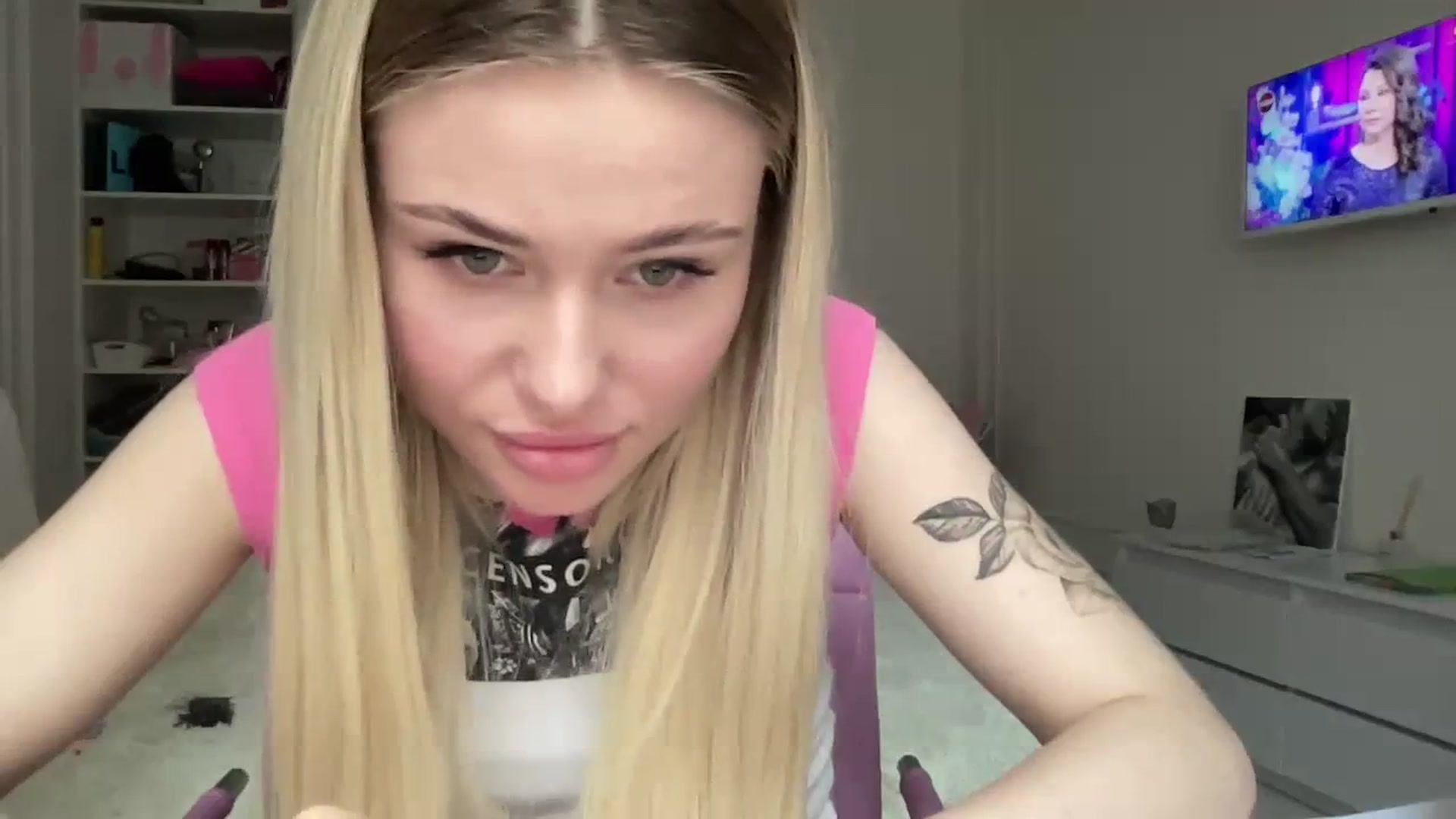 Gallery image thumbnail from StellaSol's myfreecams stream on, 01/27/2024, 11:32 image 12 of 20