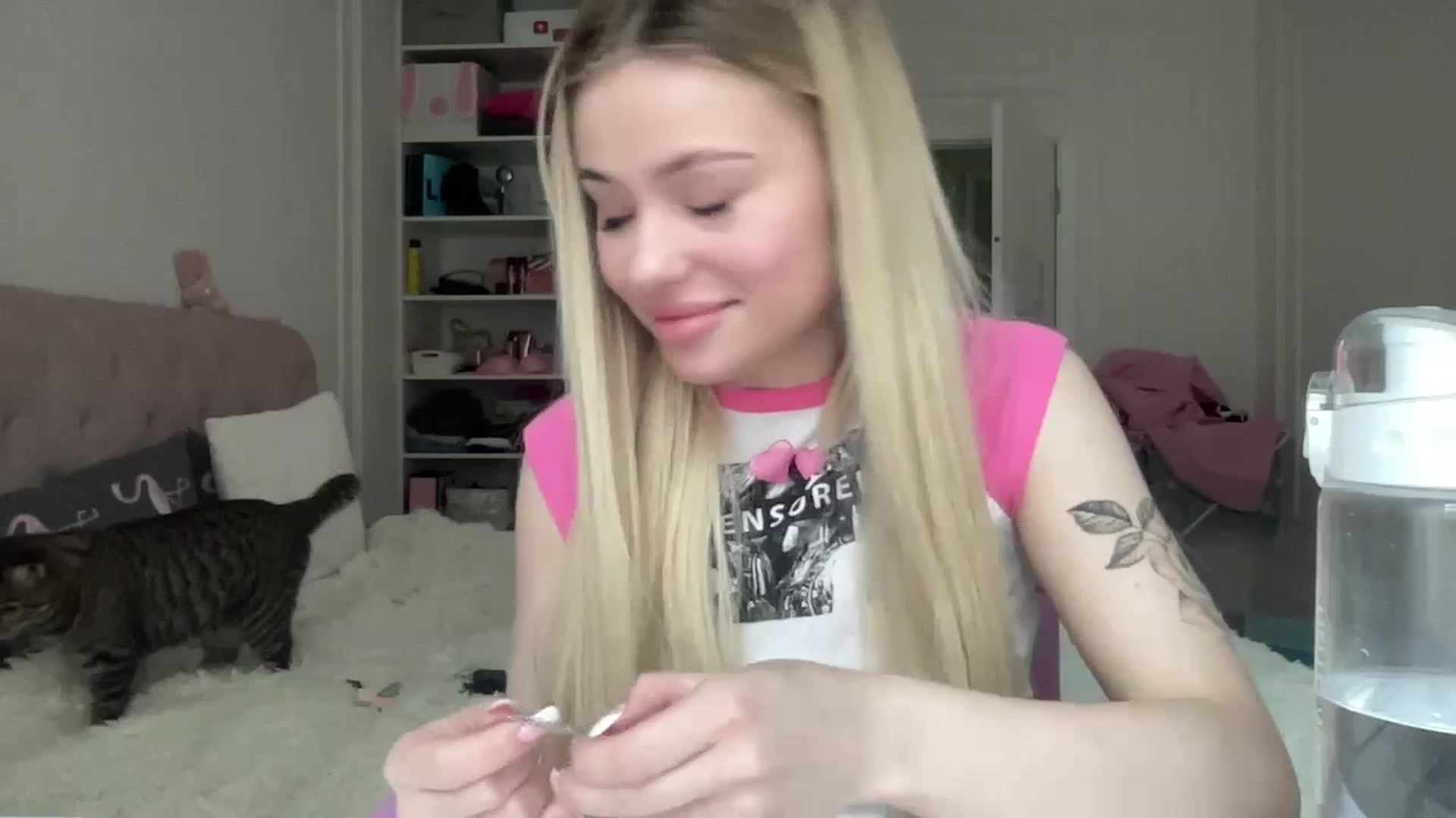 Gallery image thumbnail from StellaSol's myfreecams stream on, 01/27/2024, 11:32 image 10 of 20