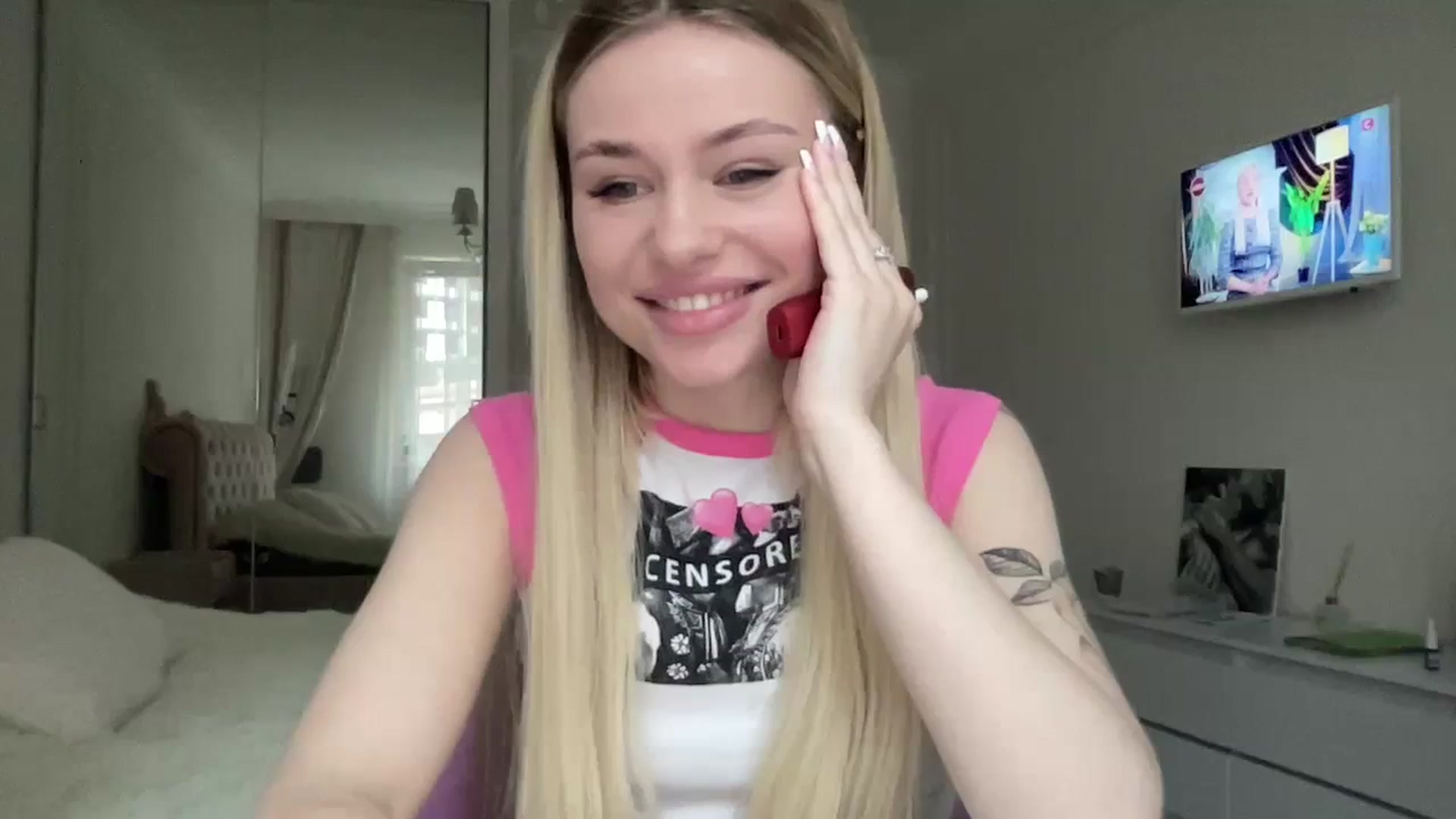 Gallery image thumbnail from StellaSol's myfreecams stream on, 01/27/2024, 12:35 image 5 of 20