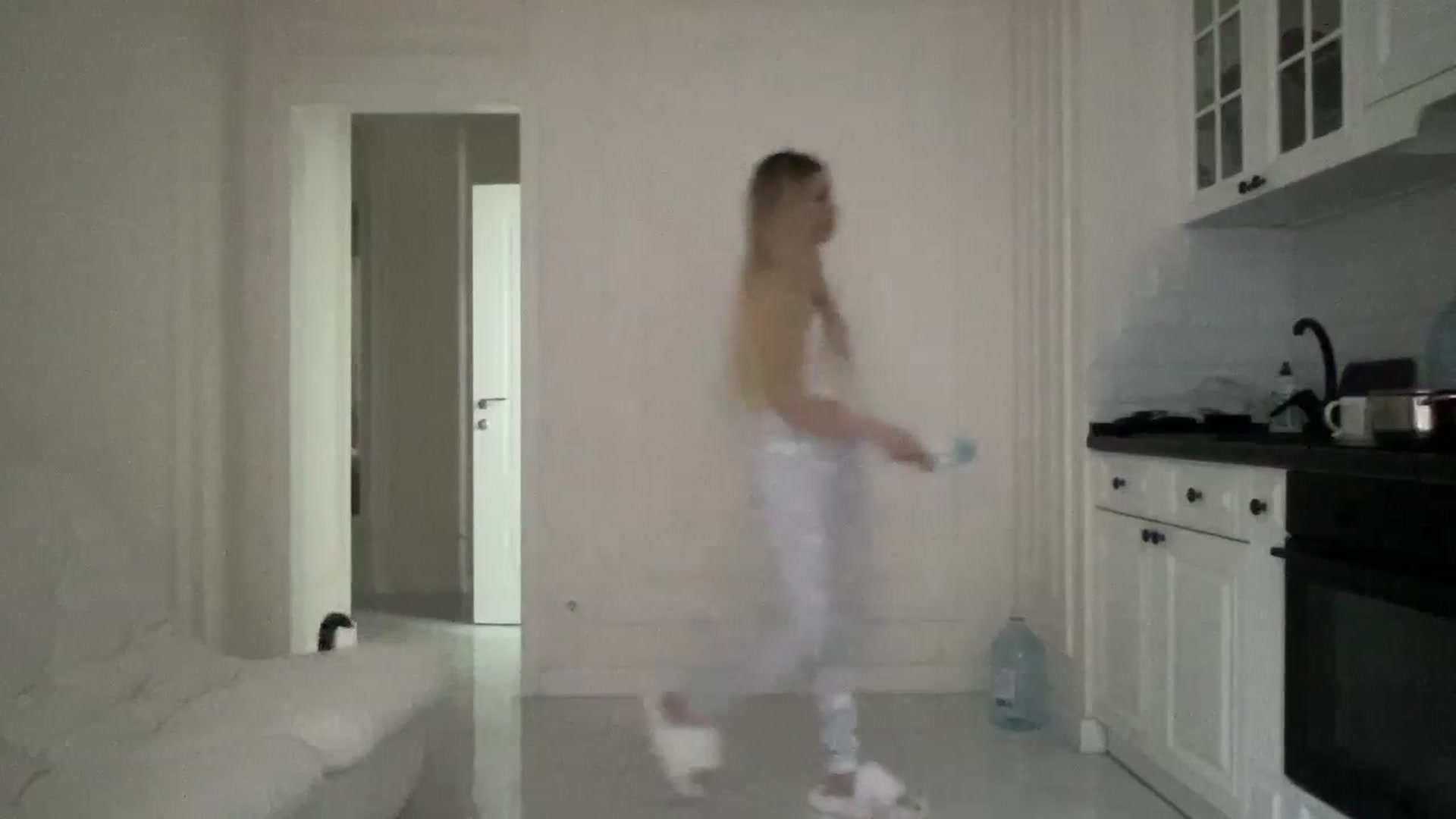 Gallery image thumbnail from StellaSol's myfreecams stream on, 01/27/2024, 13:53 image 7 of 20