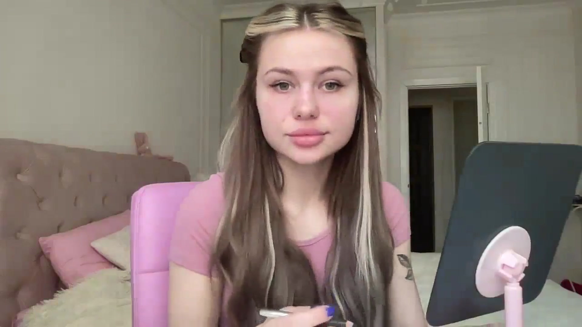 Gallery image thumbnail from StellaSol's myfreecams stream on, 02/11/2024, 10:17 image 7 of 20